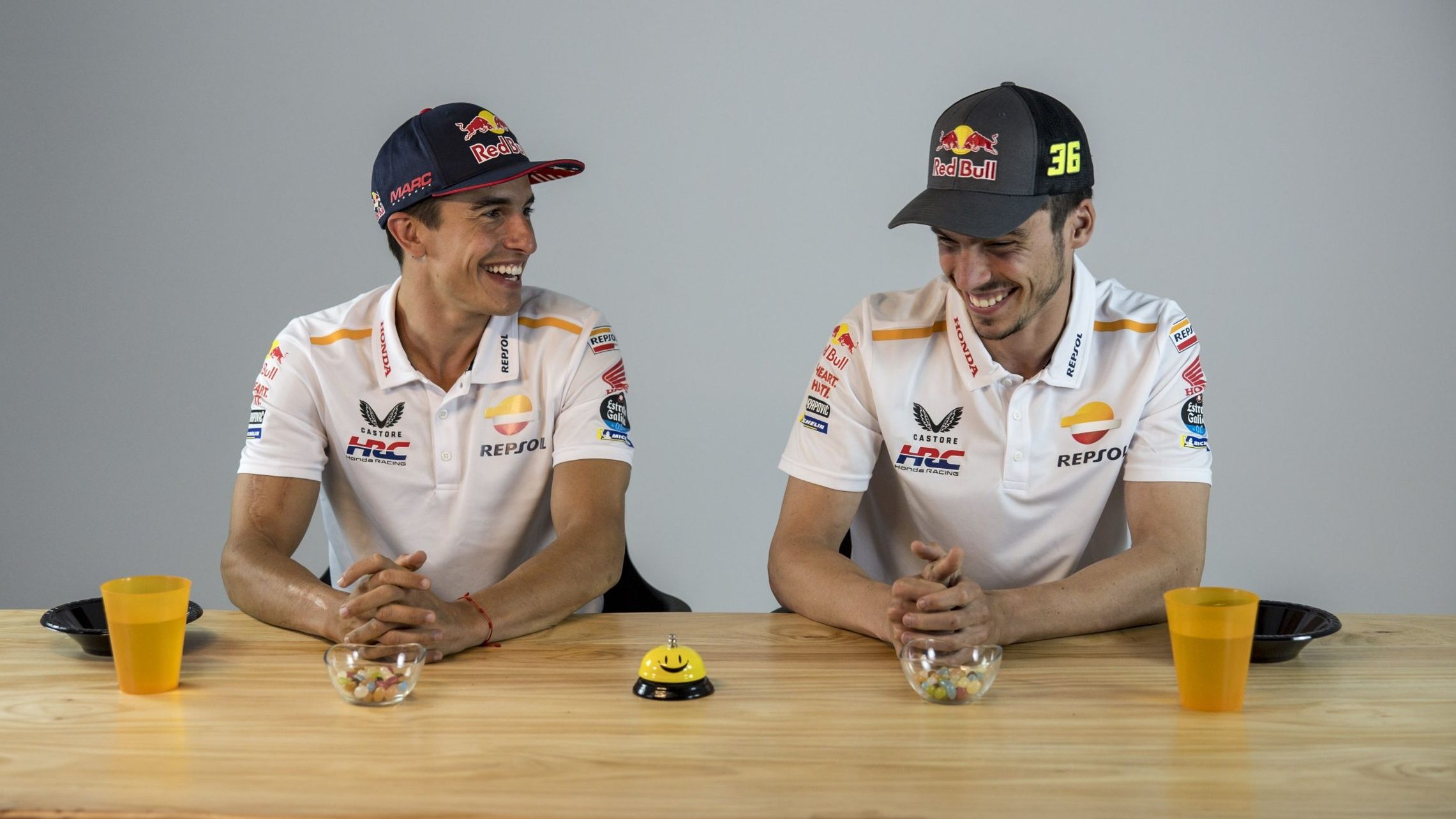Marc Márquez y Joan Mir responden al reto de las energías renovables de Repsol