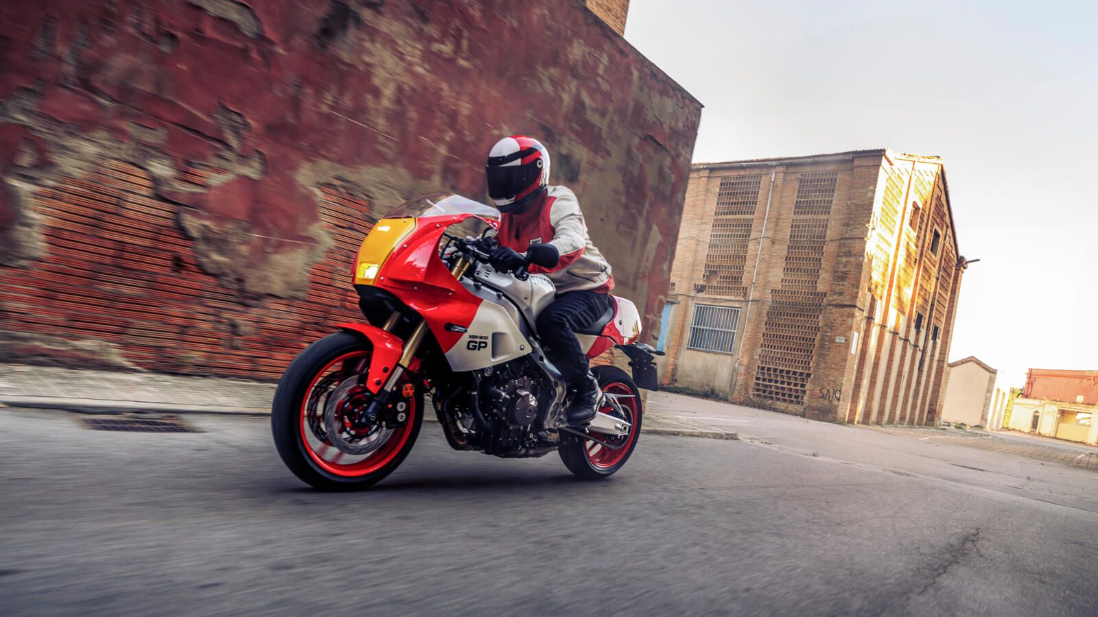 Fotos Yamaha XSR900 GP
