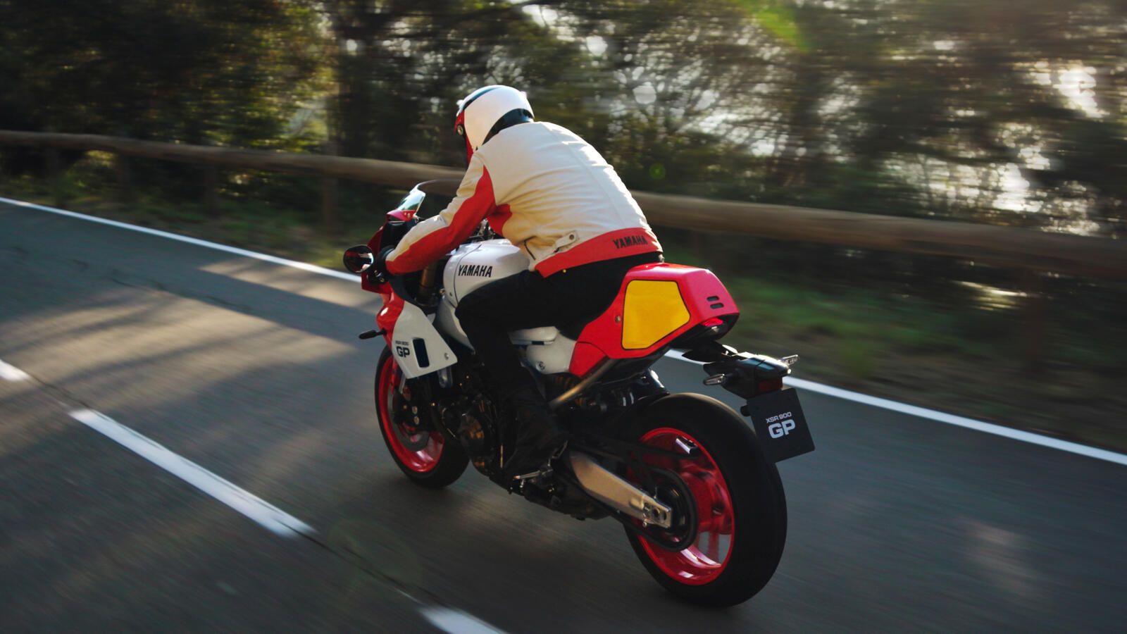 Fotos Yamaha XSR900 GP