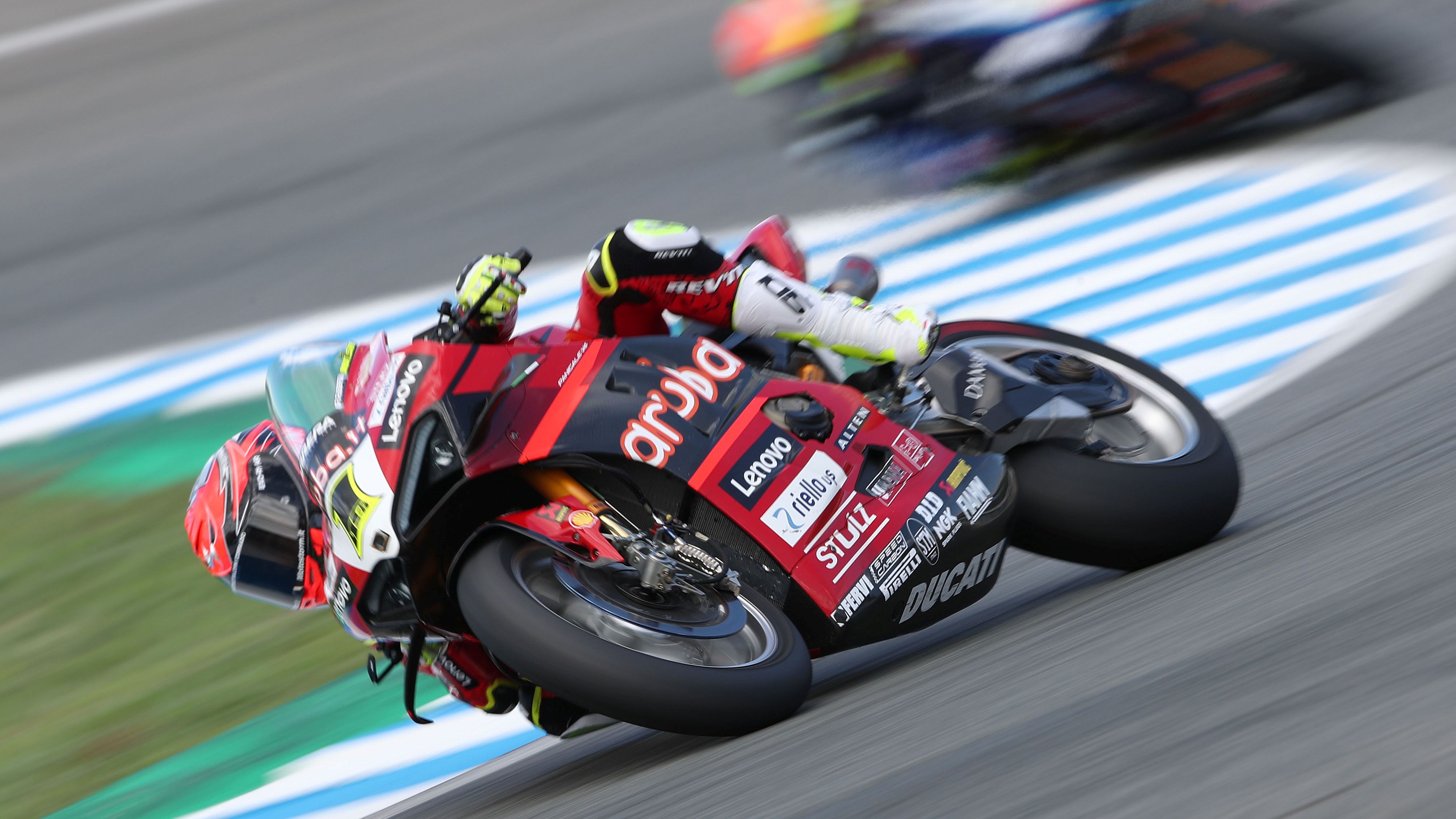 Álvaro Bautista se escapa rumbo al título mundial, WSBK Jerez 2023