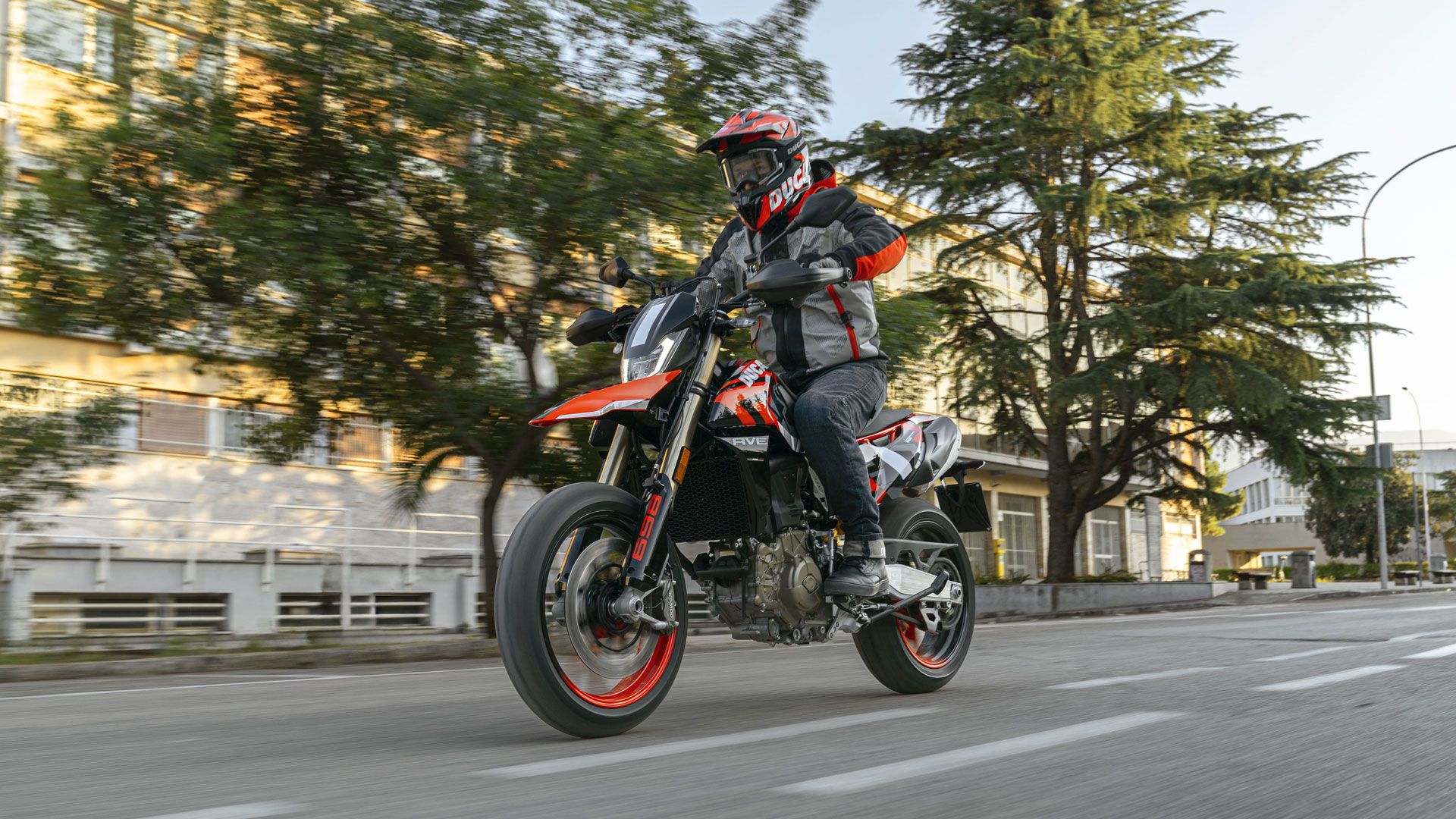 Ducati Hypermotard 698 2024 Accion (13)