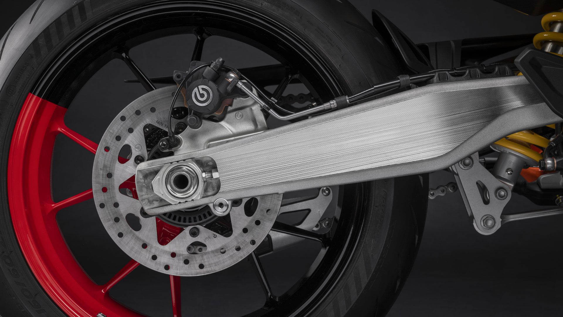 Ducati Hypermotard 698 2024 Detalles (4)