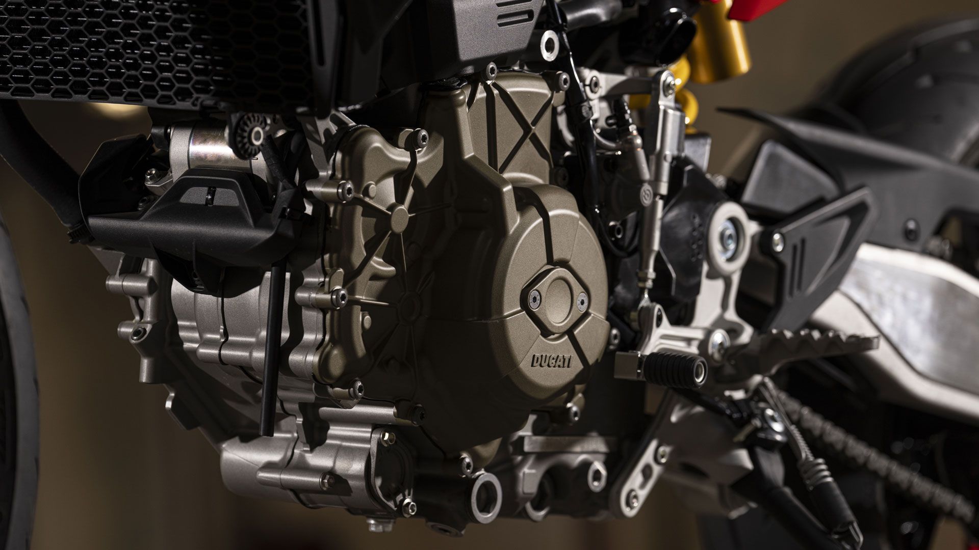 Ducati Hypermotard 698 2024 Detalles (19)