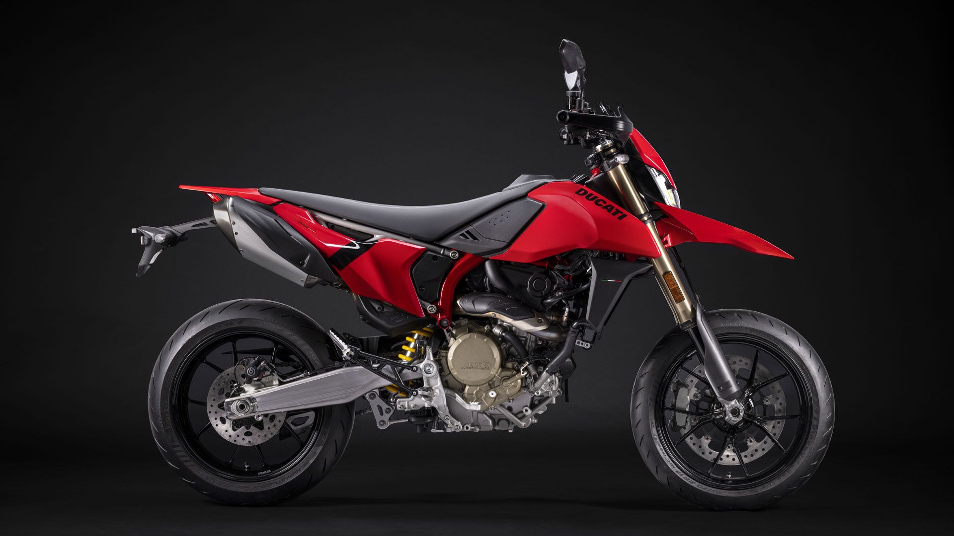 Ducati Hypermotard 698 2024 Estudio (1)