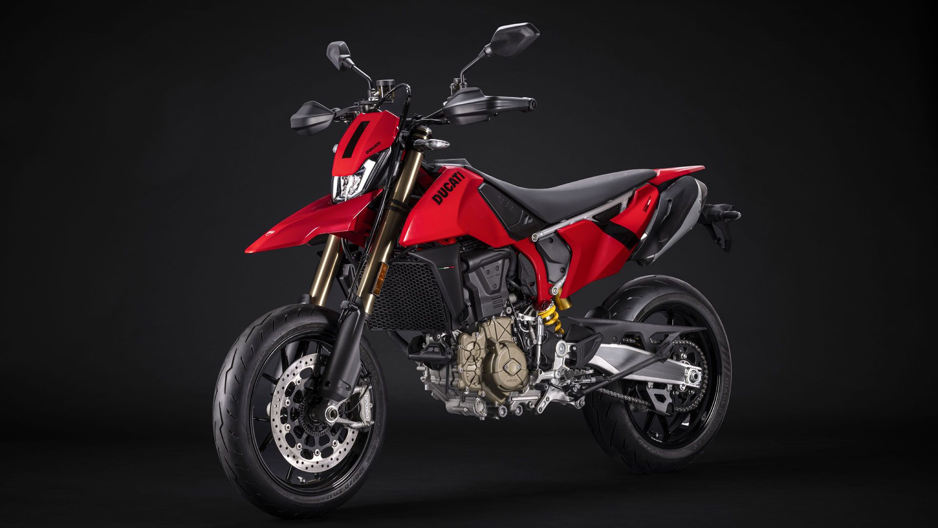Ducati Hypermotard 698 2024 Estudio (3)