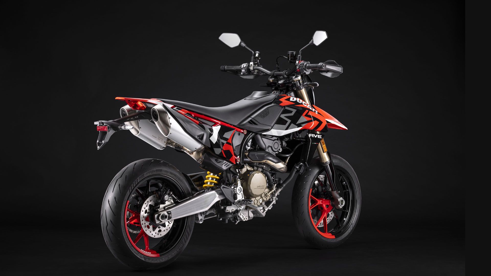 Ducati Hypermotard 698 RVE 2024 Estudio (5)