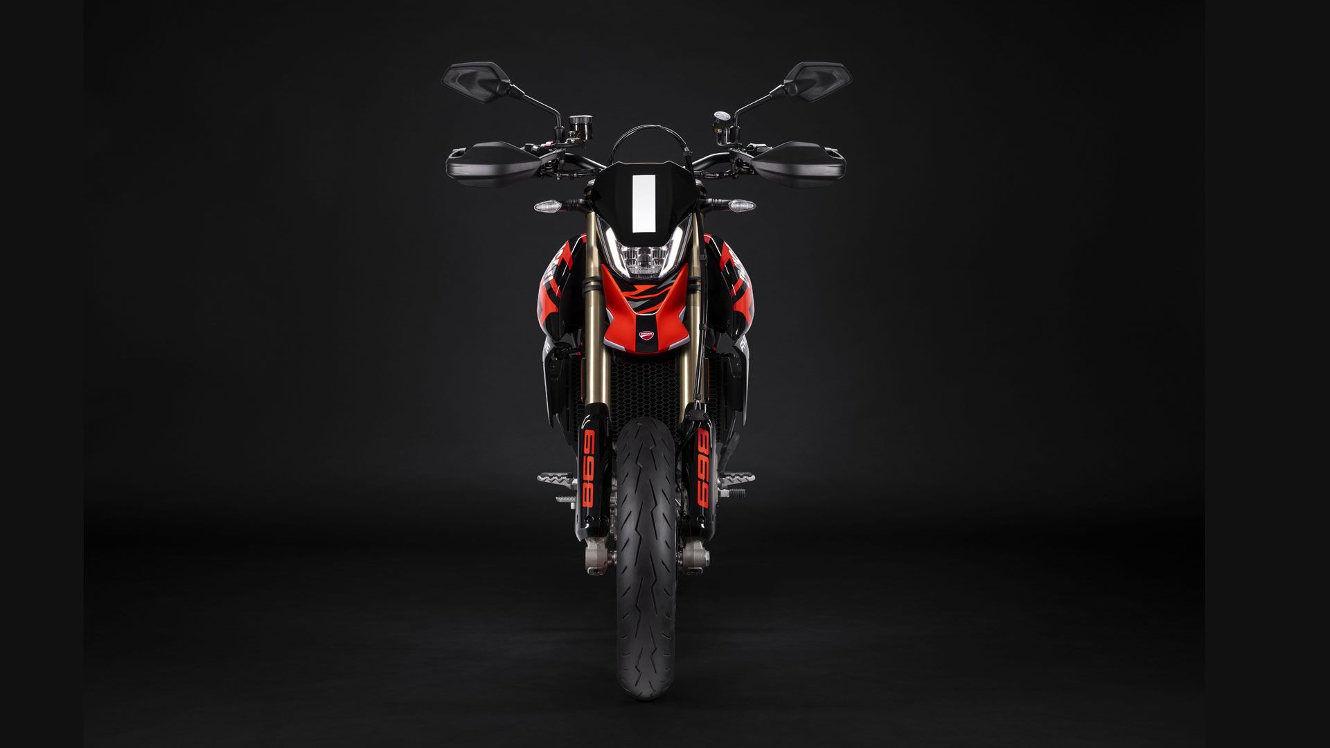 Ducati Hypermotard 698 RVE 2024 Estudio (8)