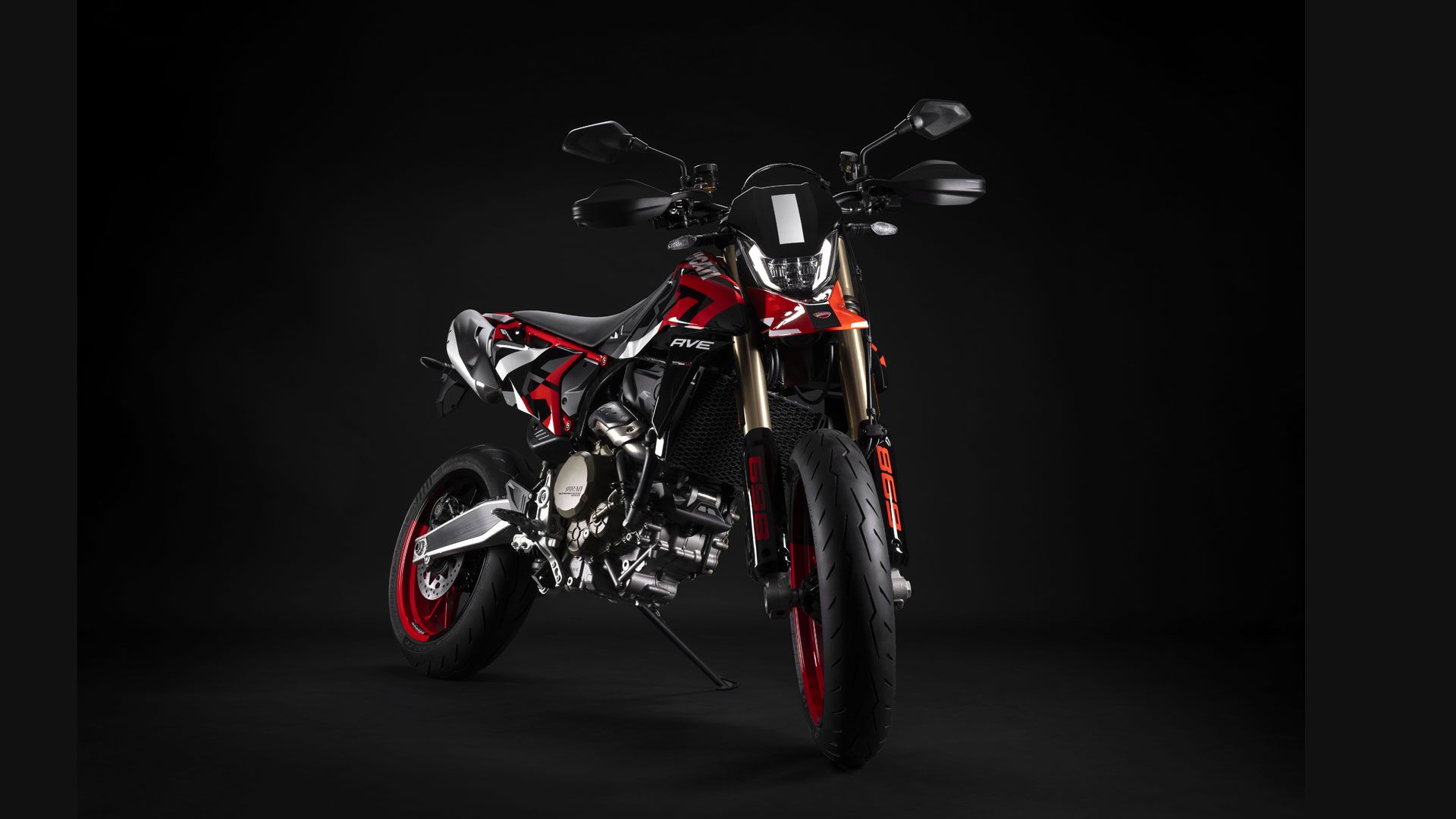 Ducati Hypermotard 698 RVE 2024 Estudio (9)