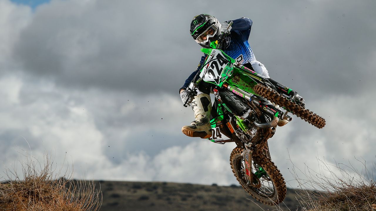 Prueba para MOTO VERDE de la Kawasaki KX 85 2015 de David Braceras