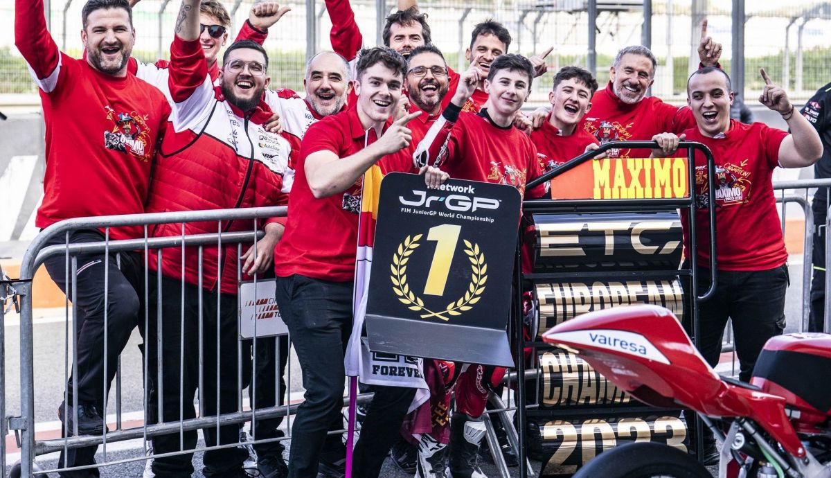 Máximo Quiles y el Aspar Team festejan el título de la European Talent Cup 2023 Máximo Quiles y el Aspar Team festejan el título de la European Talent Cup 2023
