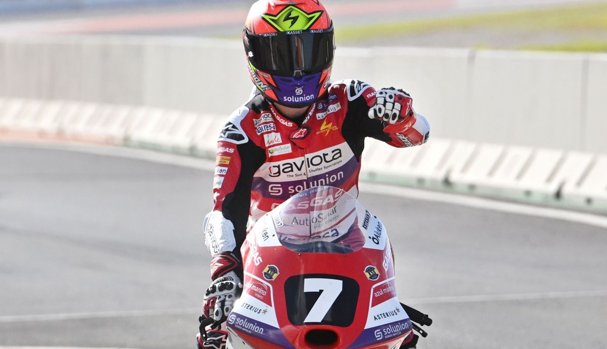 Joel Esteban ganó la última carrera del JuniorGP 2023 Joel Esteban ganó la última carrera del JuniorGP 2023