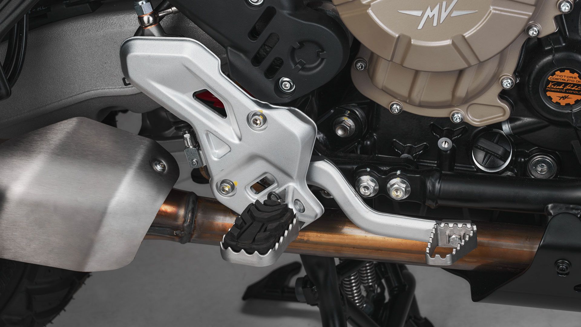 MV Agusta LXP Orioli 2024 Detalles (9)