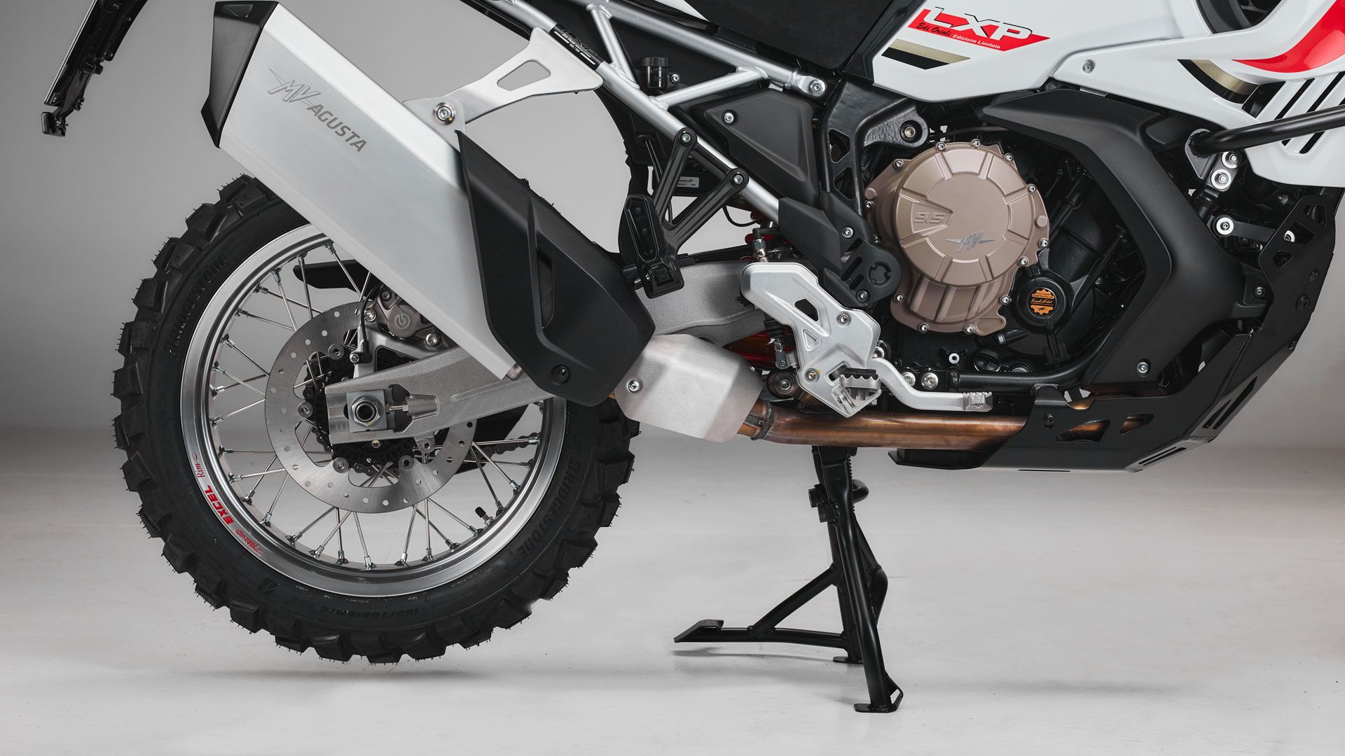 MV Agusta LXP Orioli 2024 Detalles (21)