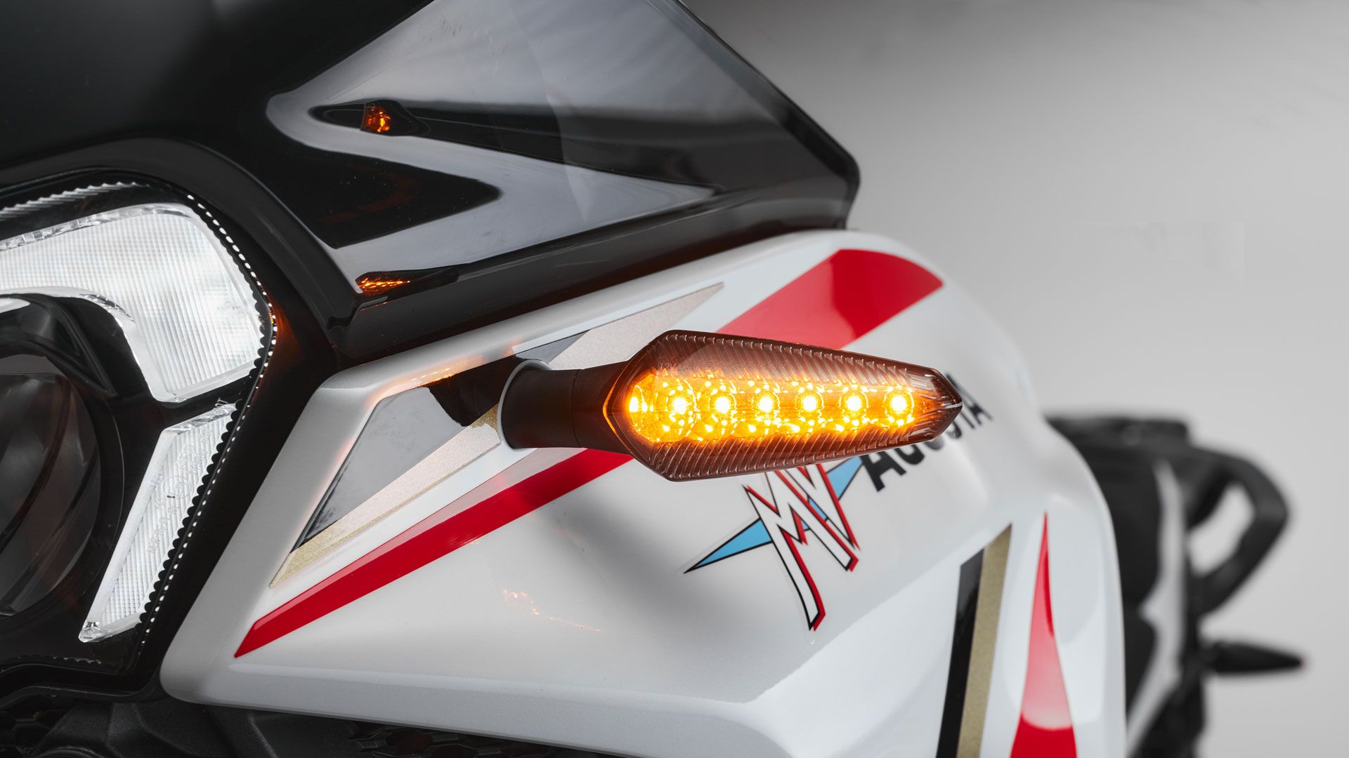 MV Agusta LXP Orioli 2024 Detalles (59)