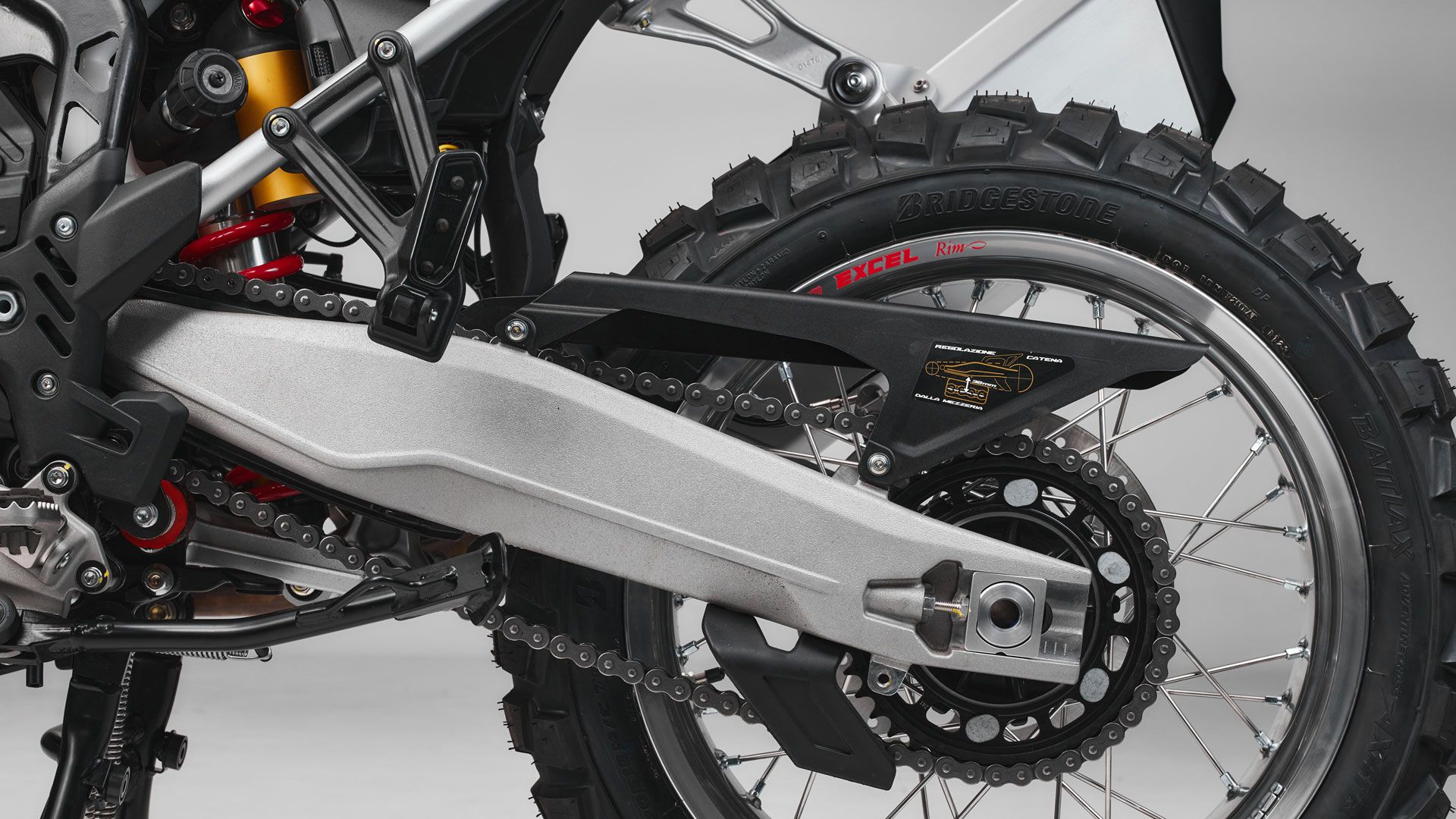 MV Agusta LXP Orioli 2024 Detalles (69)