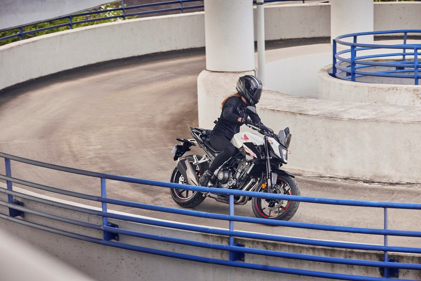 Honda CB500 HORNET 1