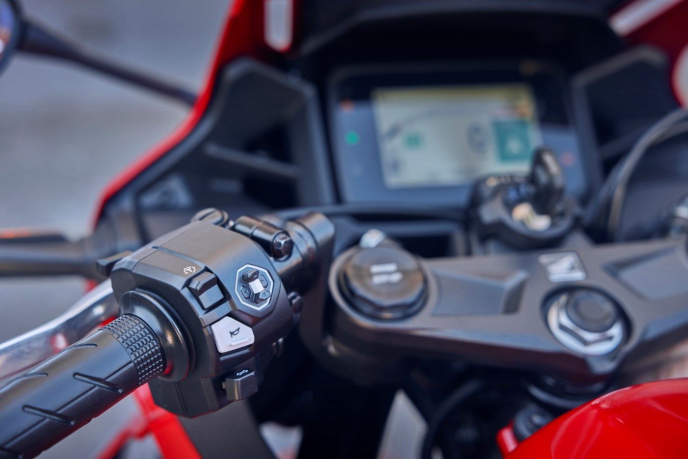 458335 24YM HONDA CBR500R