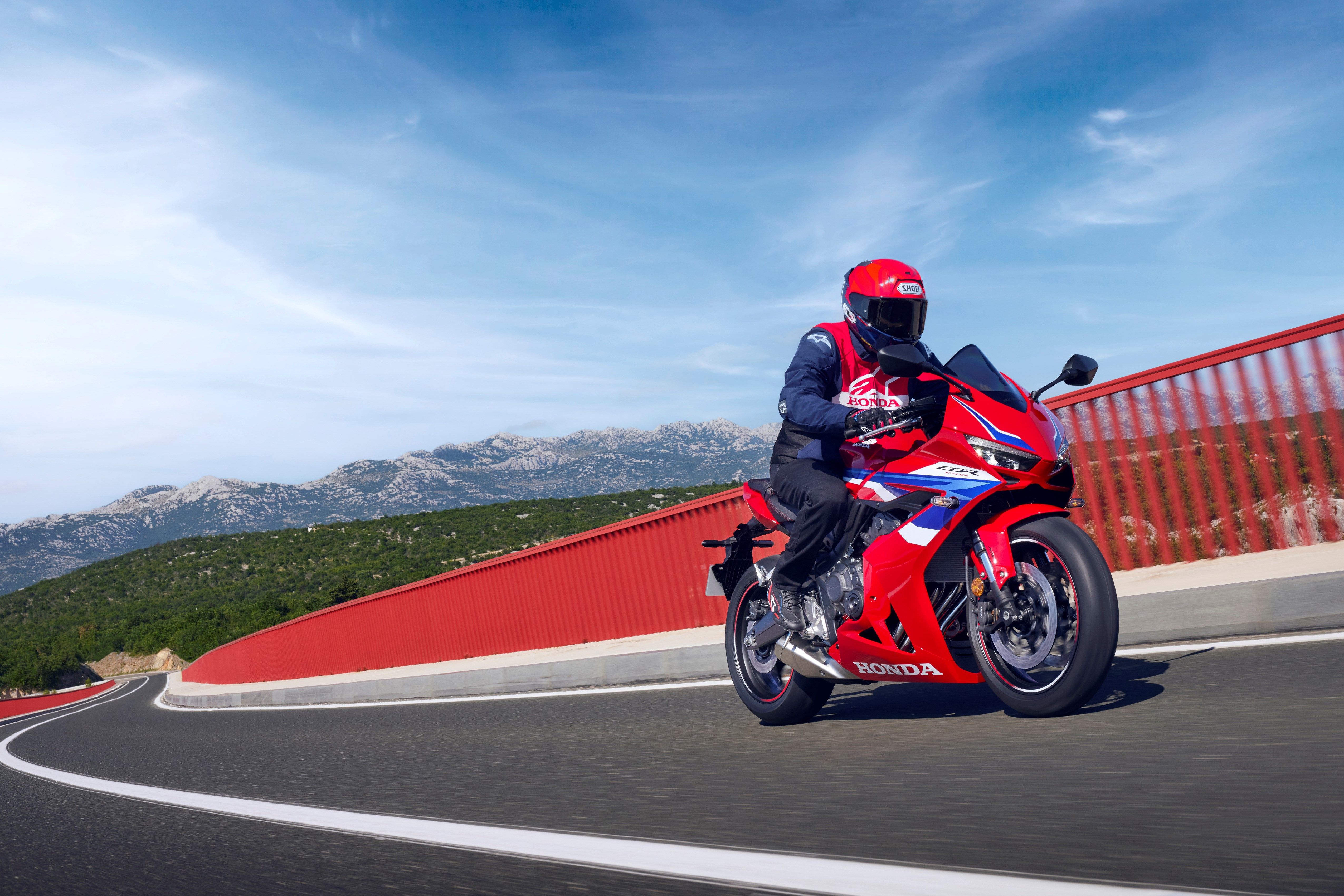458086 24YMHONDACBR650R