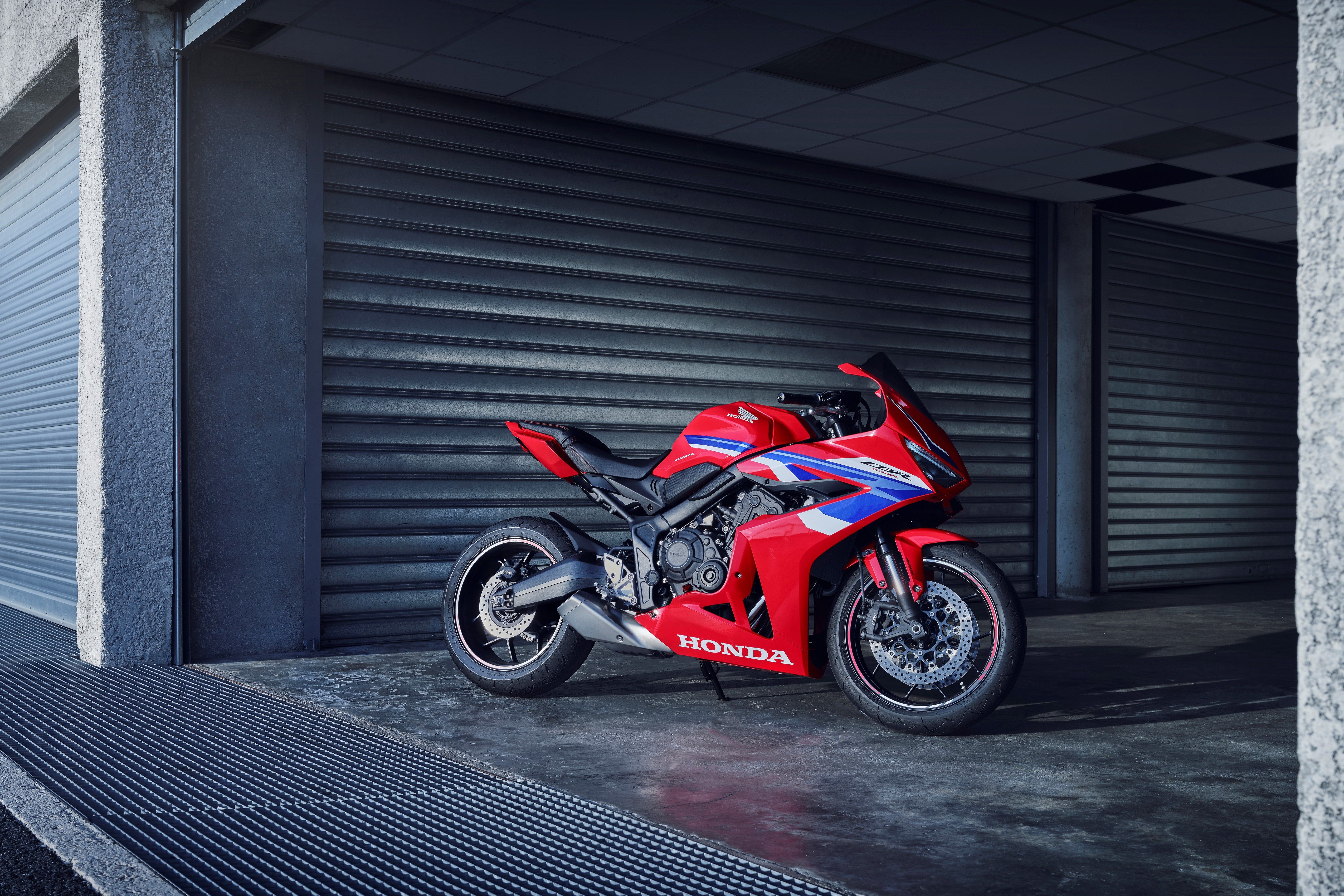 458089 24YMHONDACBR650R