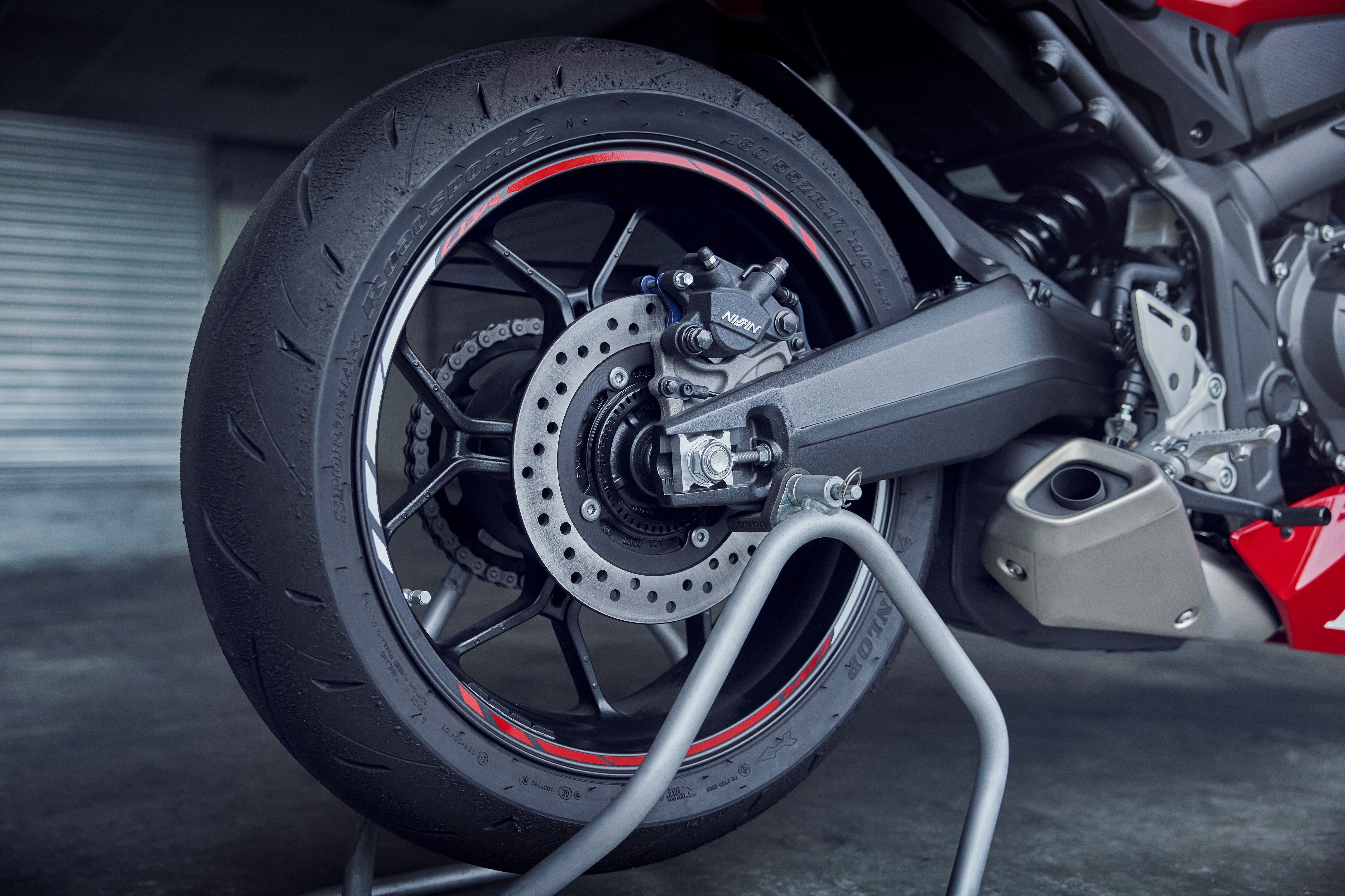 458658 24YM CBR650R