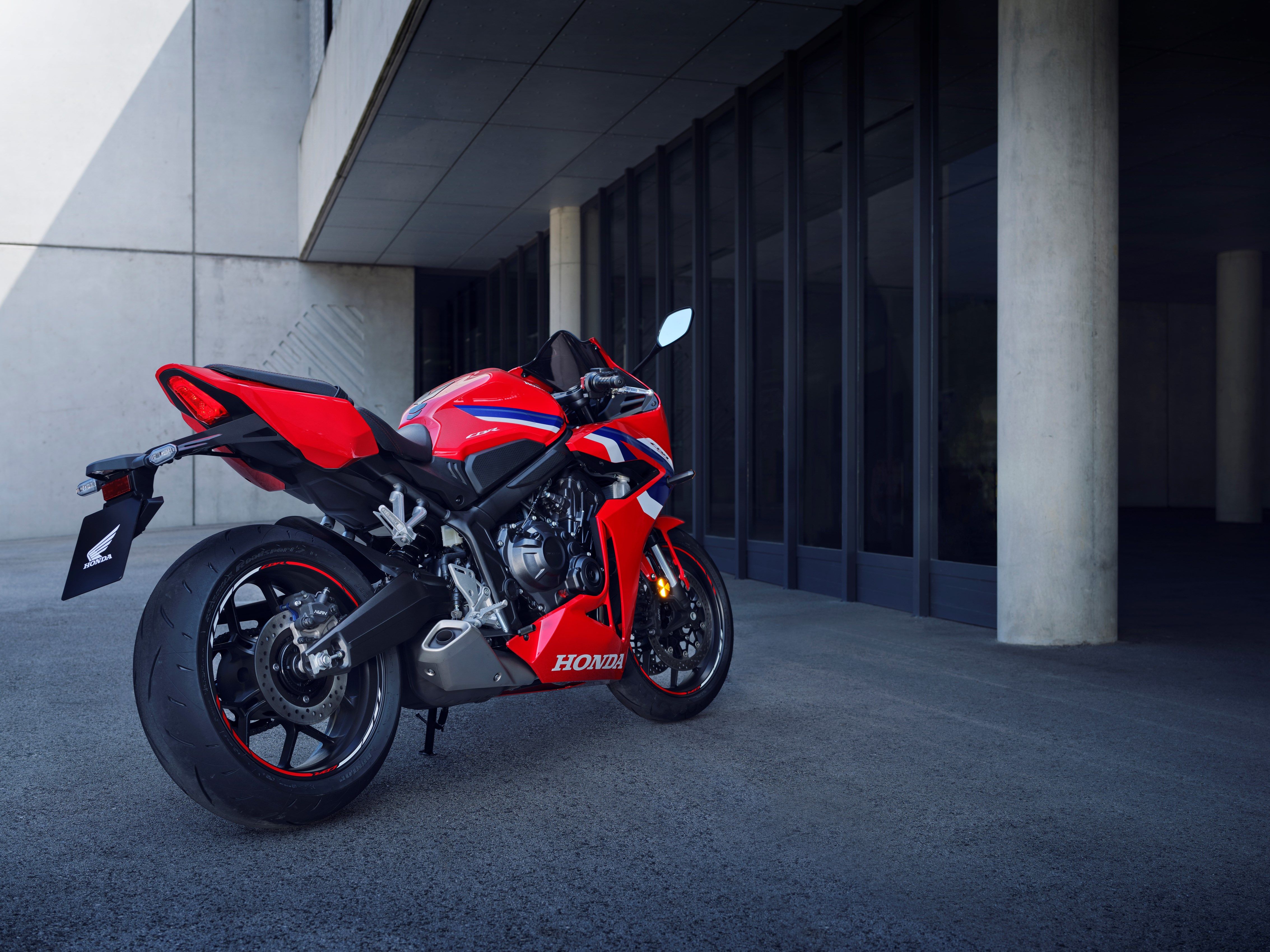 458670 24YM CBR650R