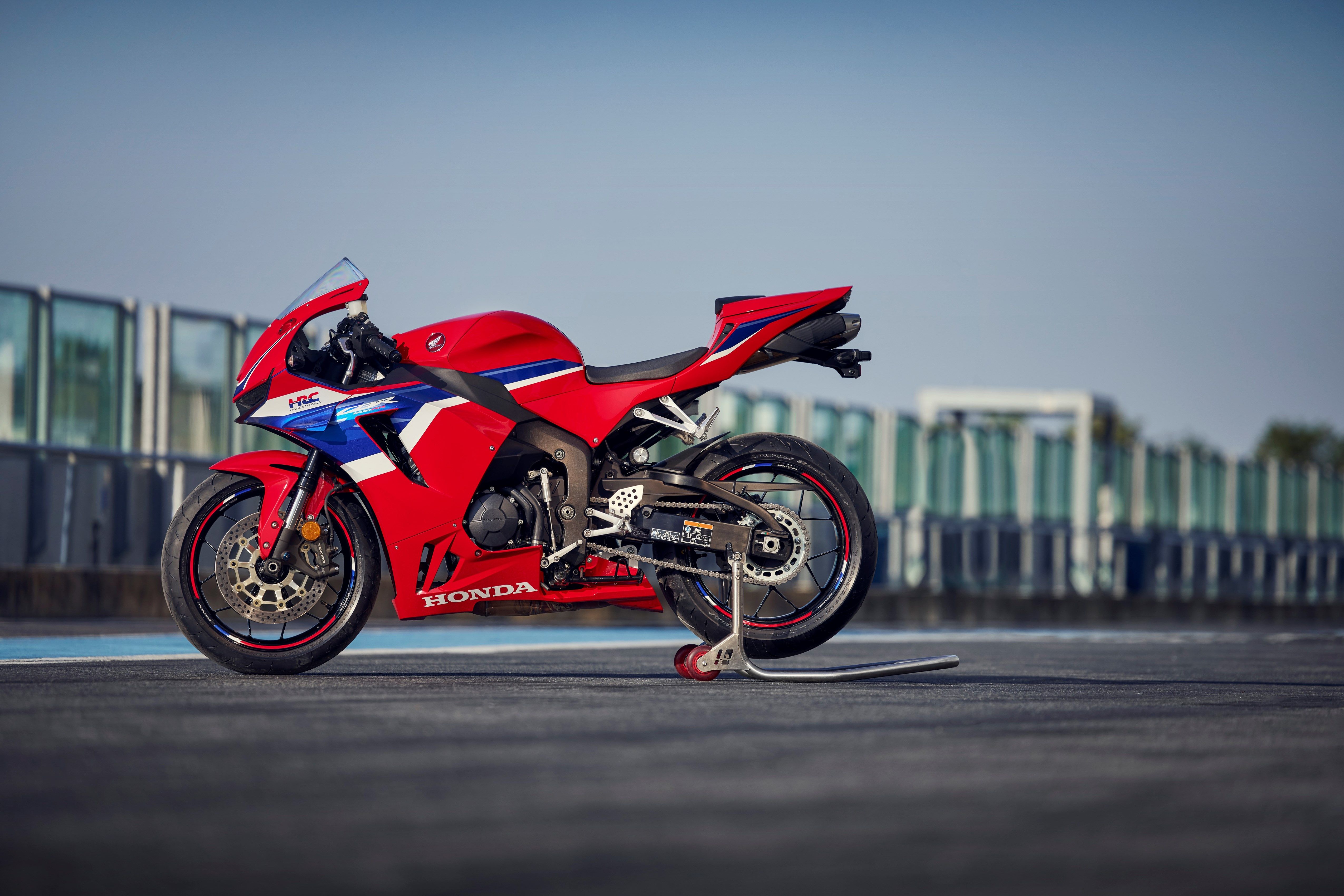 458372 24YM CBR600RR