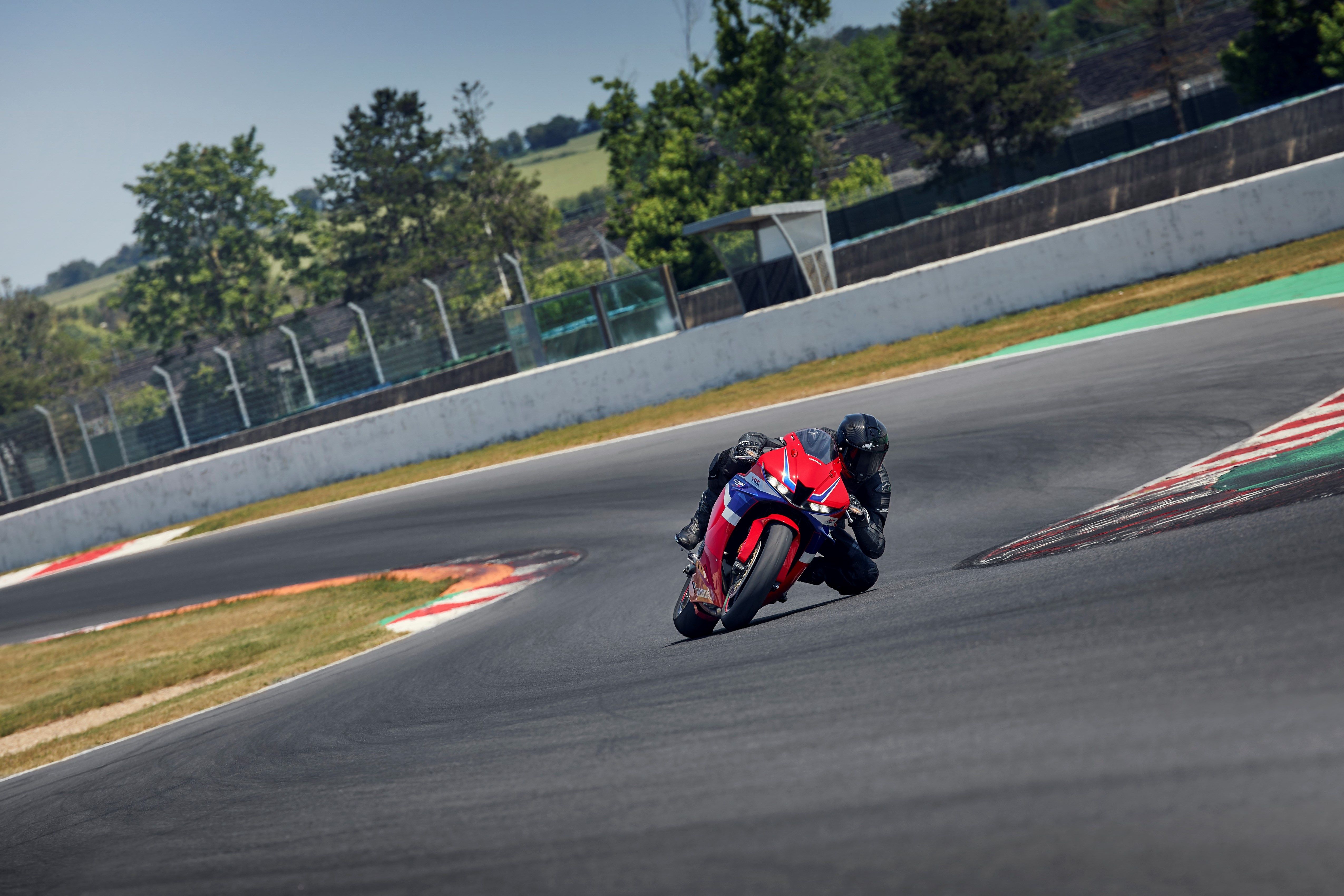 458393 24YM CBR600RR