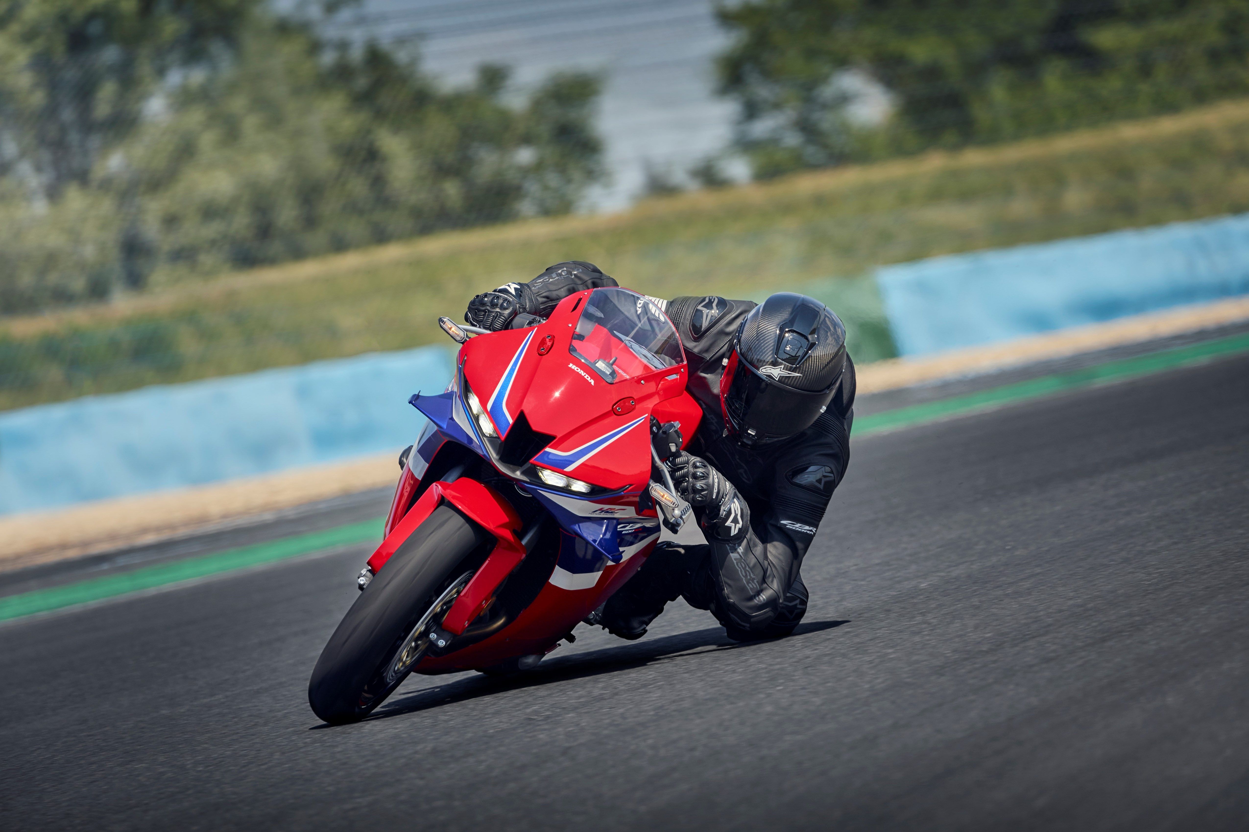 458395 24YM CBR600RR