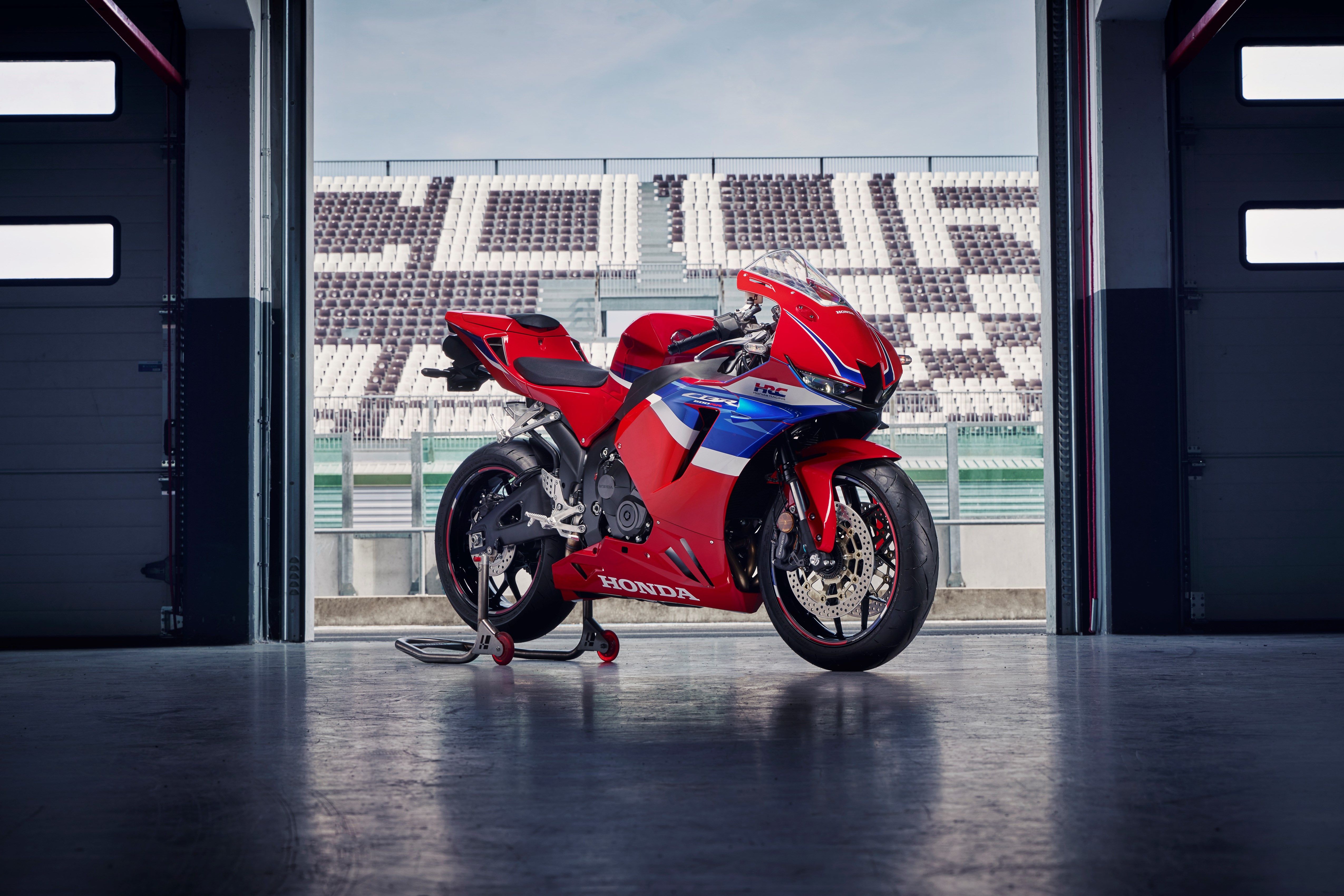 458397 24YM CBR600RR
