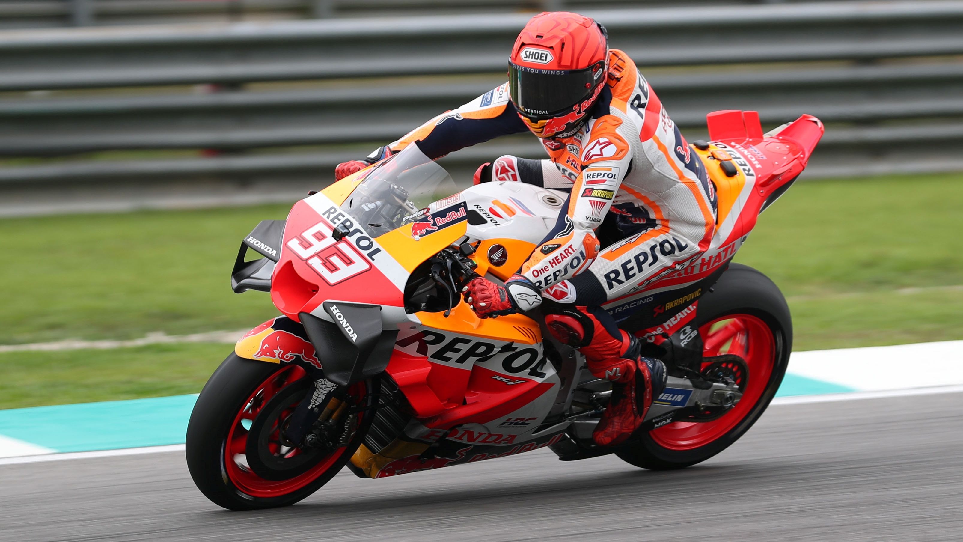 Marc Márquez ha sufrido el primer día en Malasia