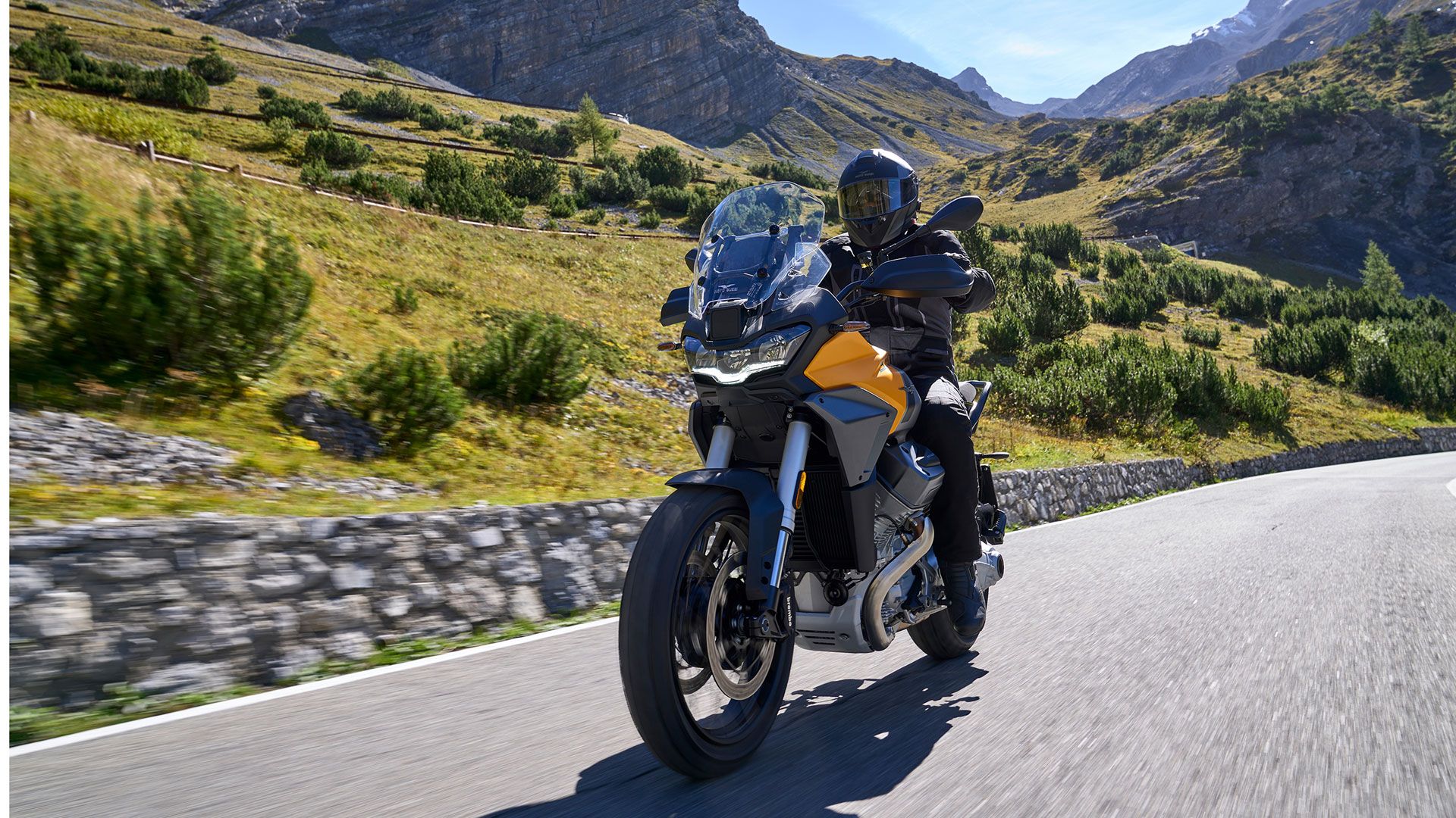 Moto Guzzi Stelvio 2024 Accion (11)