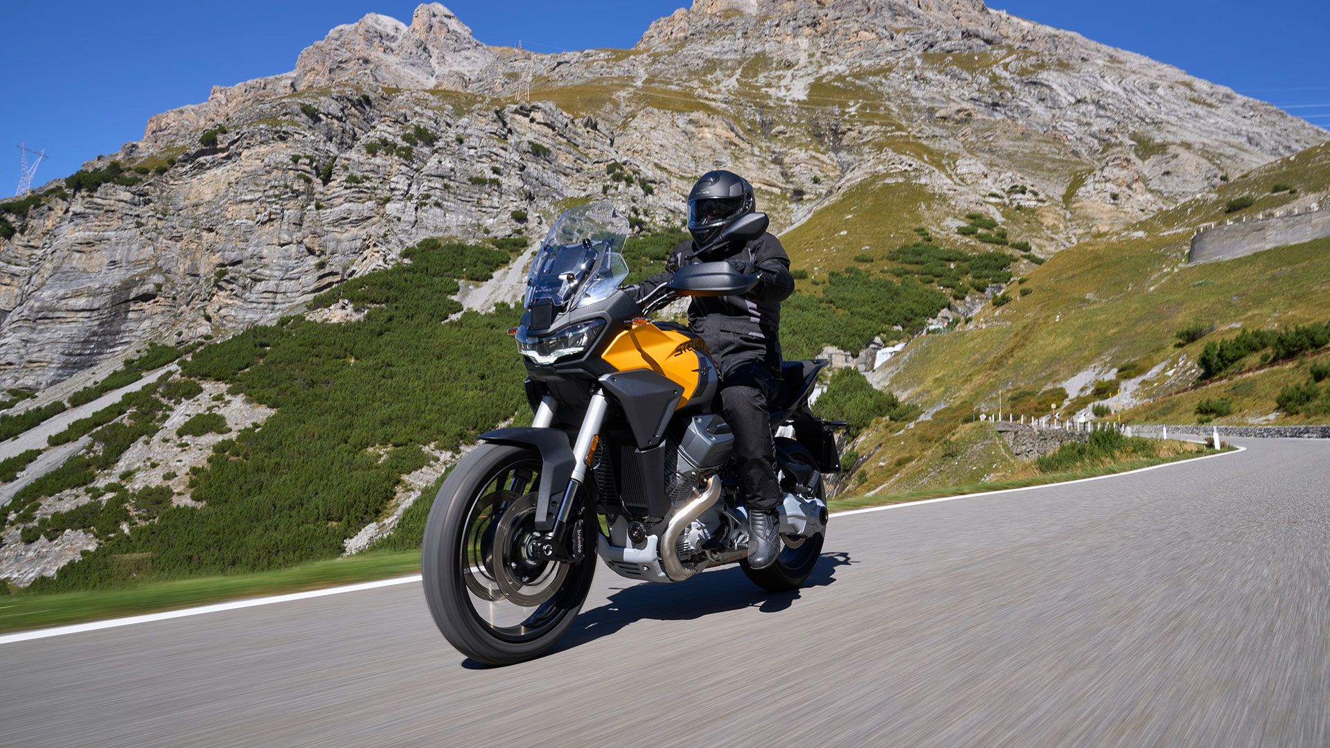 Moto Guzzi Stelvio 2024 Accion (14)