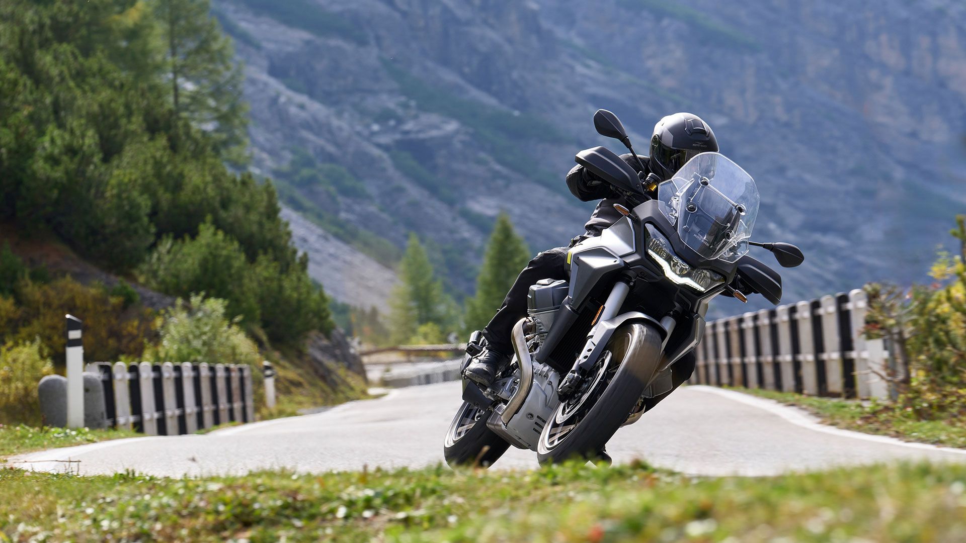 Moto Guzzi Stelvio 2024 Accion (25)
