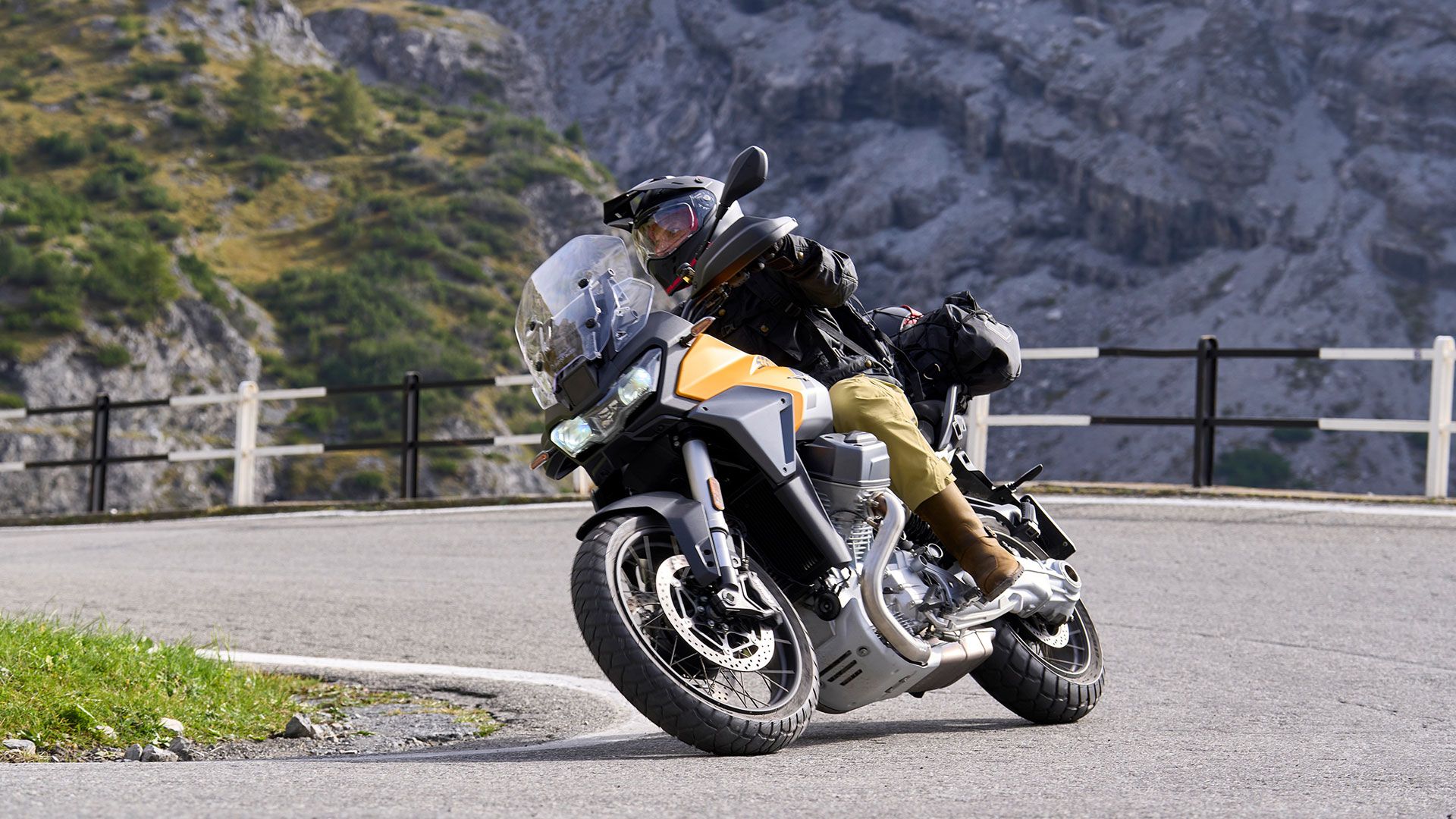 Moto Guzzi Stelvio 2024 Accion (28)