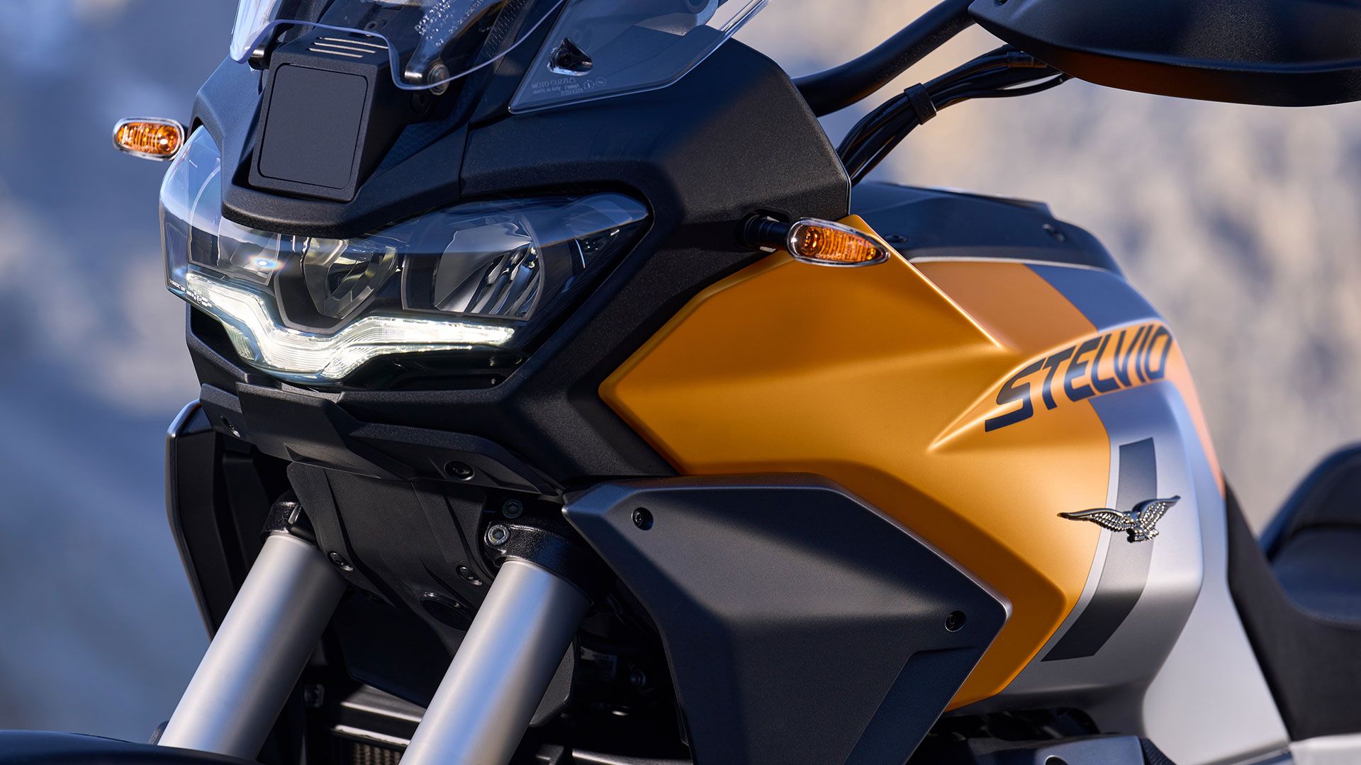 Moto Guzzi Stelvio 2024 Detalles (13)