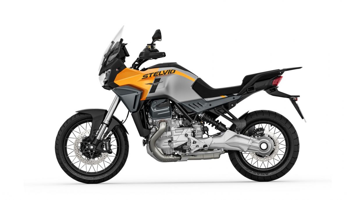 Moto Guzzi Stelvio 2024 Estudio (7)