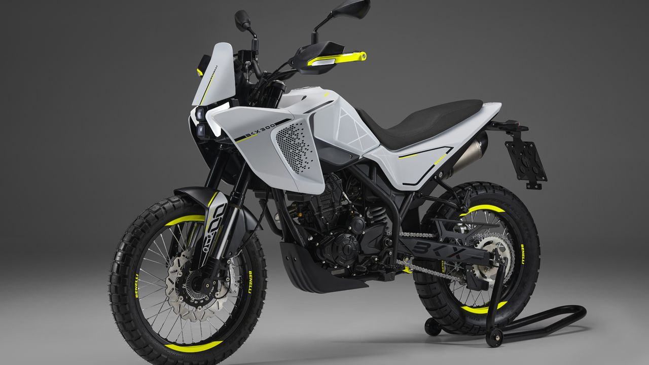 Benelli BKX 300 2024 Estudio (4)