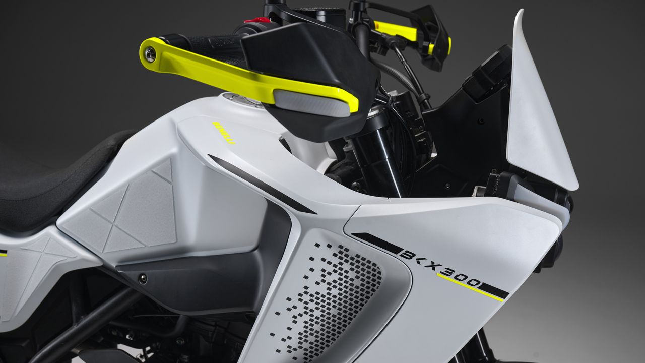 Benelli BKX 300 2024 Detalles (2)