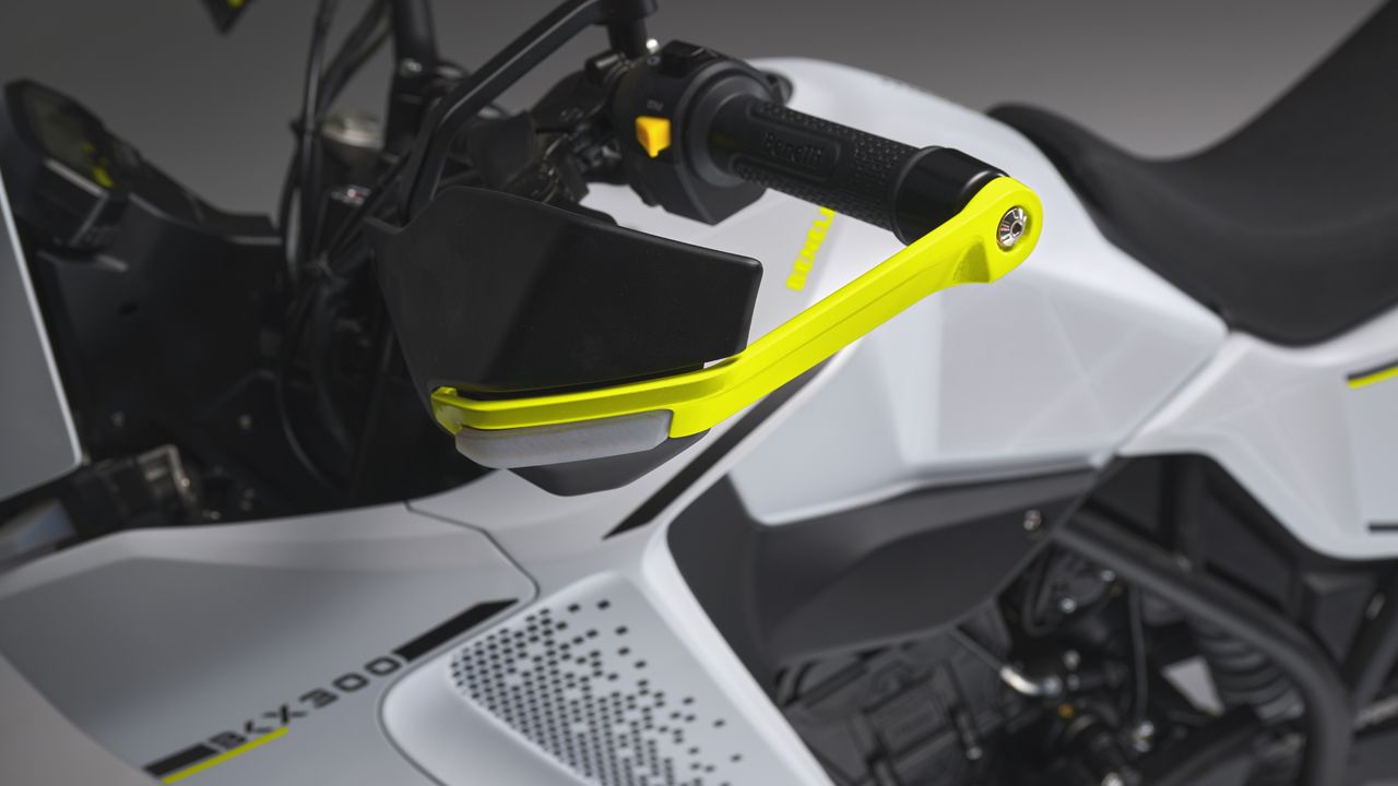 Benelli BKX 300 2024 Detalles (14)