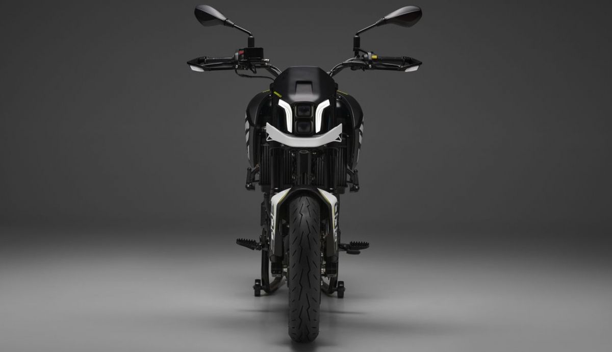 Benelli BKX 300 S 2024 Estudio (3) Benelli BKX 300 S 2024 Estudio (3)
