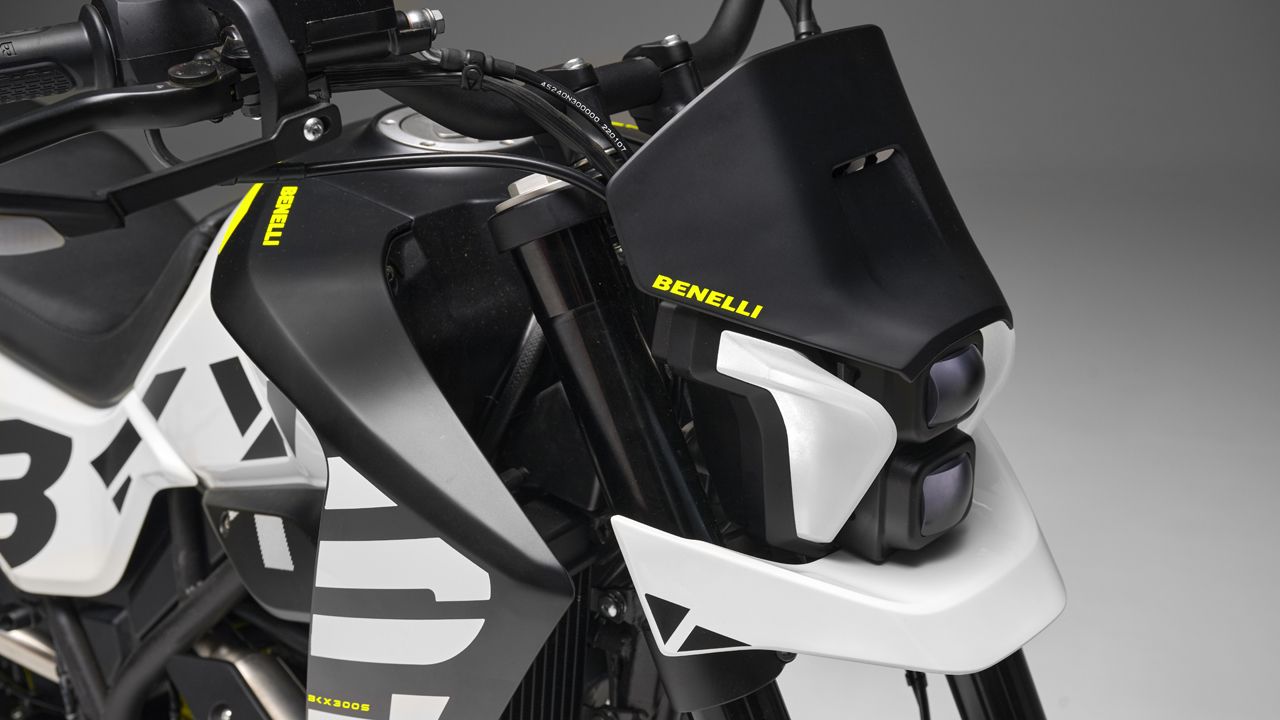 Benelli BKX 300 S 2024 Detalles (6)