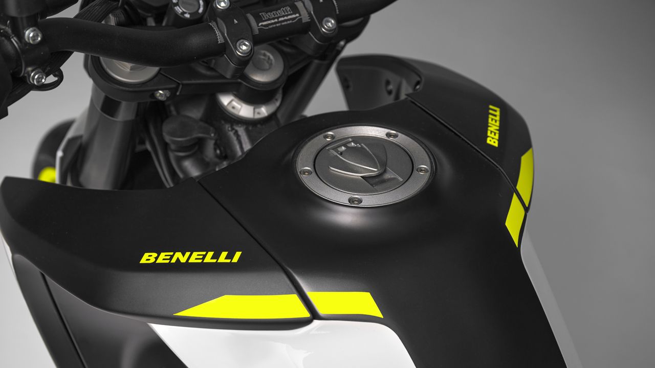 Benelli BKX 300 S 2024 Detalles (8)