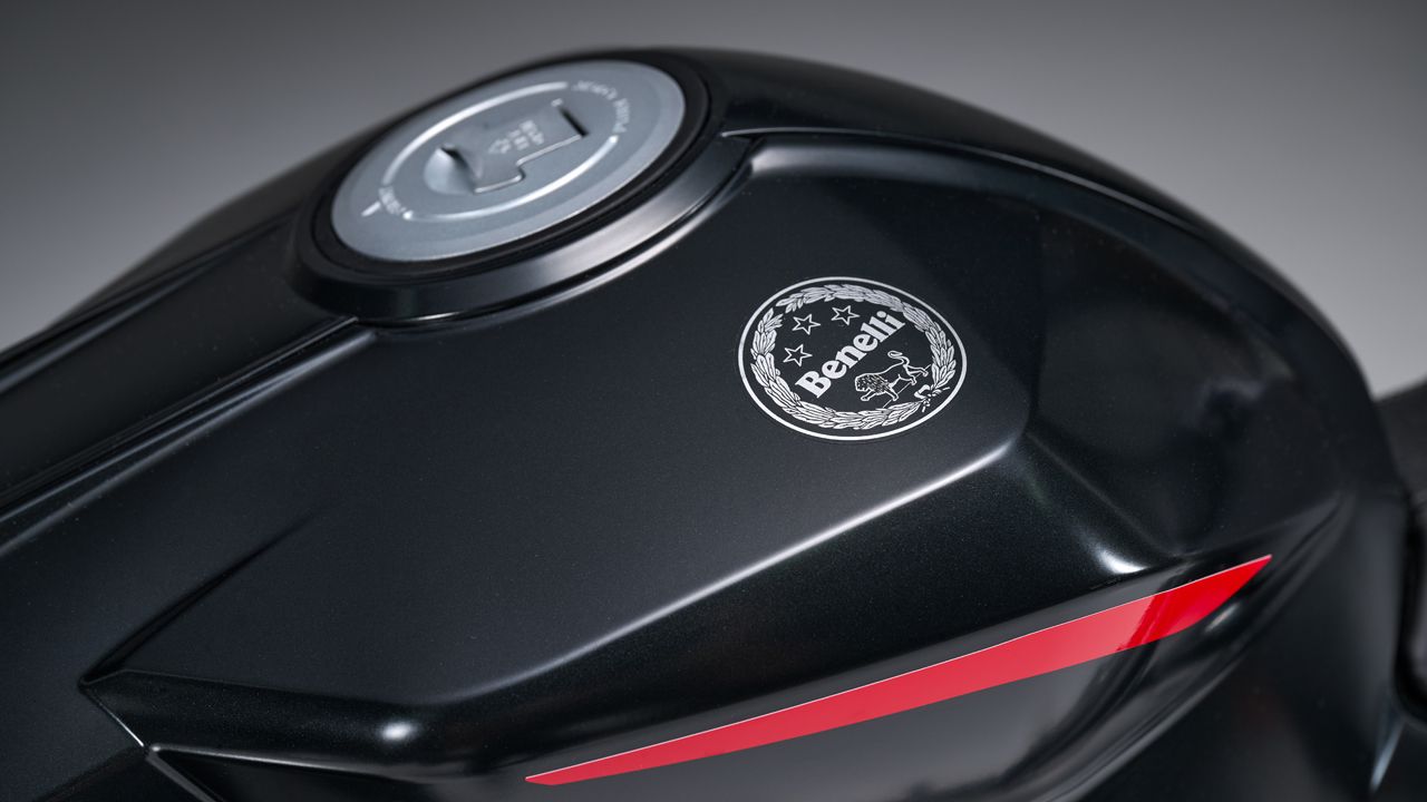 Benelli Tornado 300 2024 Detalles (4)