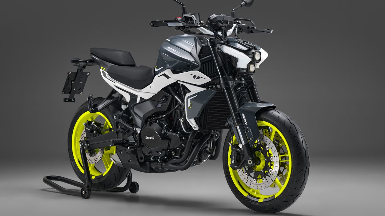 Benelli Tornado Naked Twin 500 2024 Estudio (2)