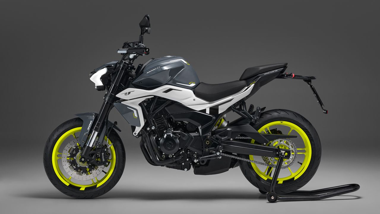 Benelli Tornado Naked Twin 500 2024 Estudio (5)