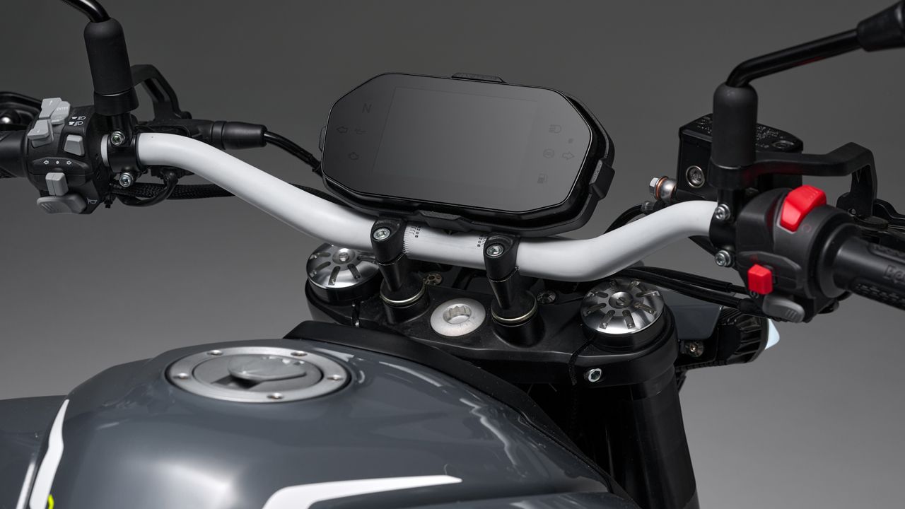 Benelli Tornado Naked Twin 500 2024 Detalles (13)