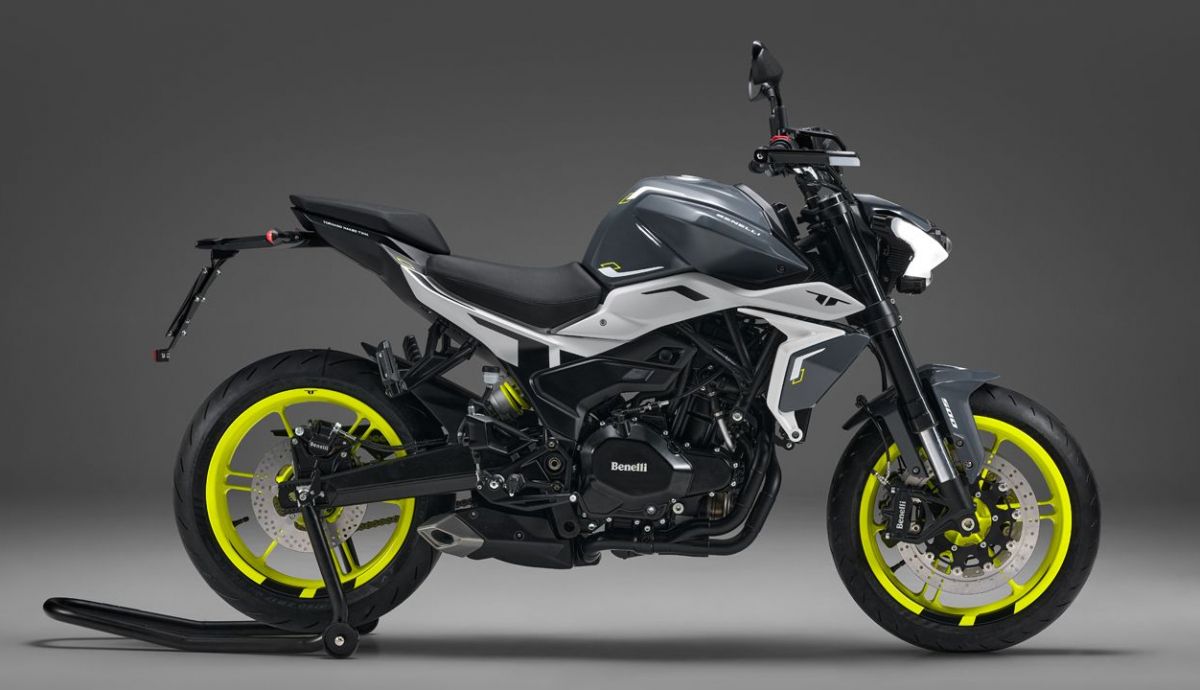 Benelli Tornado Naked Twin 500 2024 Estudio (1)