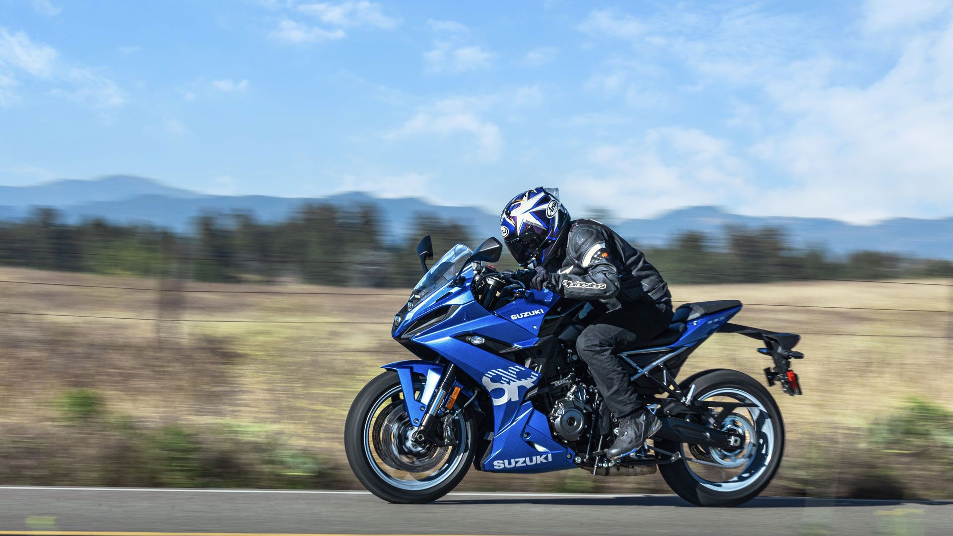 Suzuki GSX 8R 2024 Accion (1)