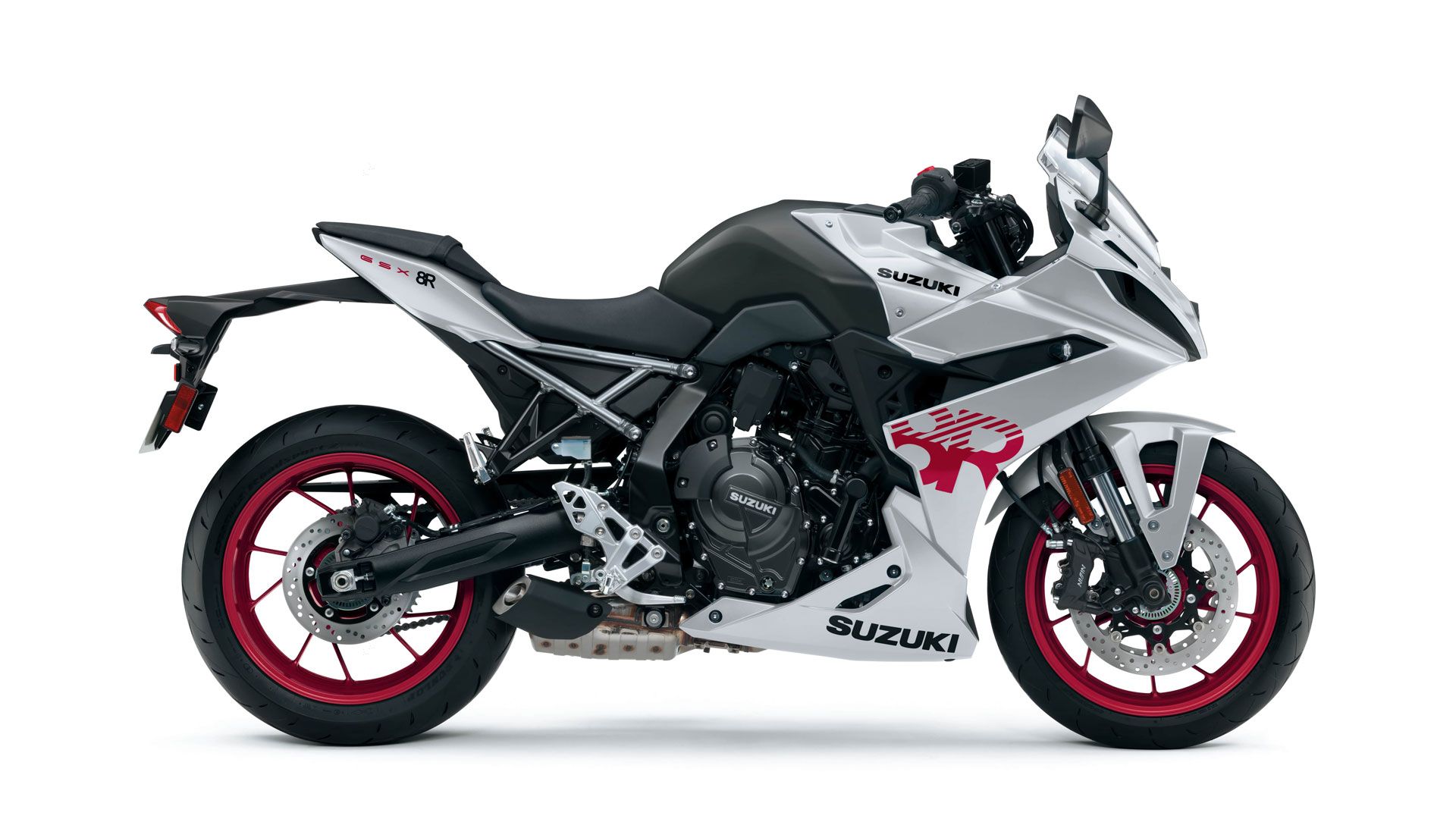 Suzuki GSX 8R 2024 Estudio (10)