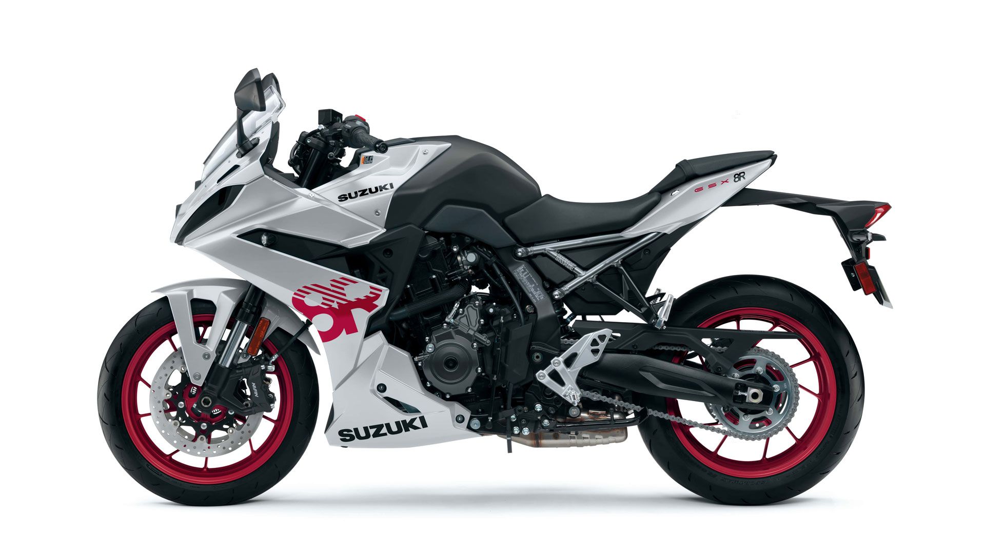 Suzuki GSX 8R 2024 Estudio (11)
